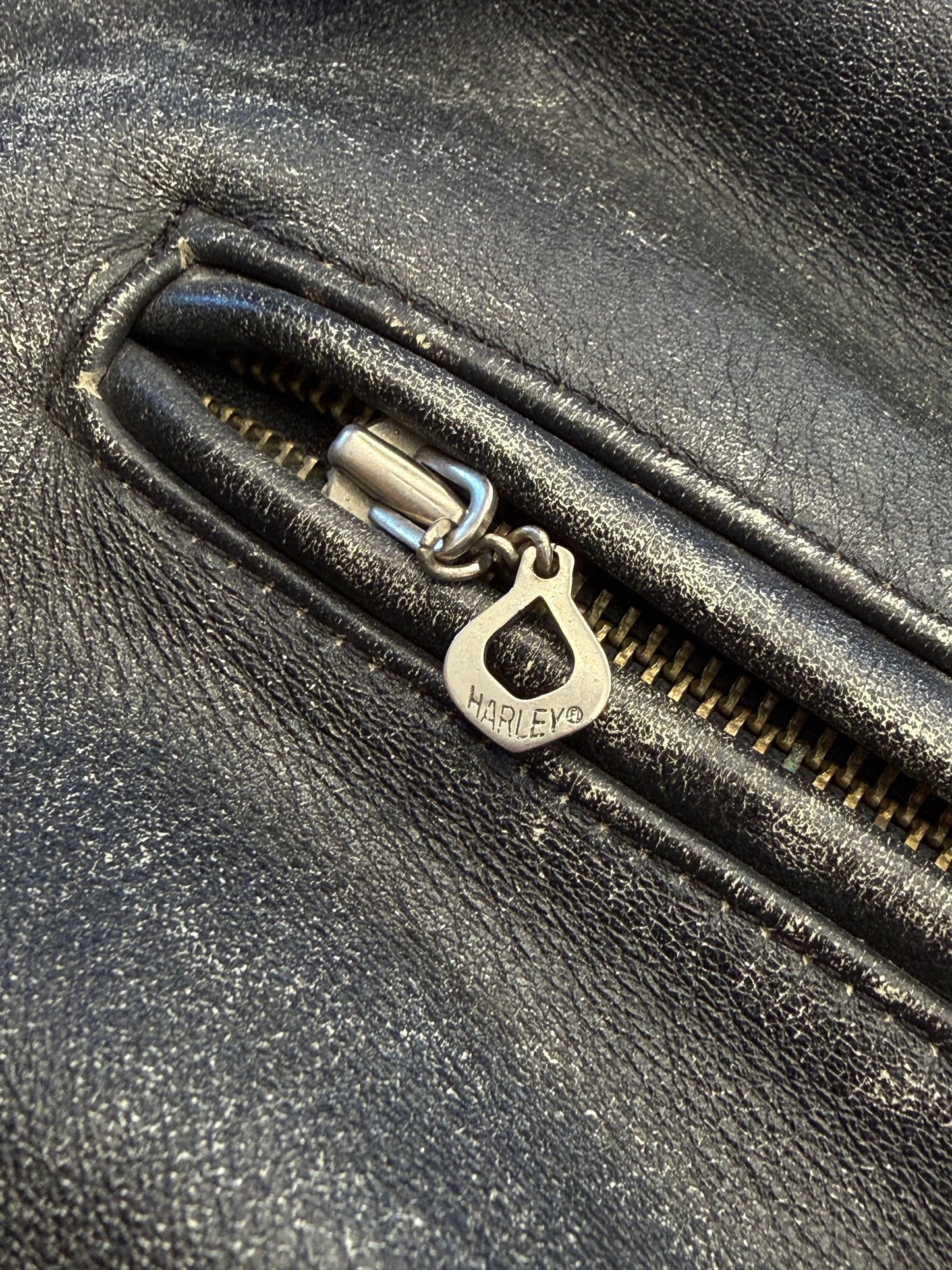 1993 HARLEY-DAVIDSON 90TH ANNIVERSARY "WORLD'S FINEST" ZIP UP LEATHER JACKET WITH PINS