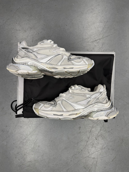 SIZE 41 BALENCIAGA RUNNER 2 WORN-OUT SNEAKERS