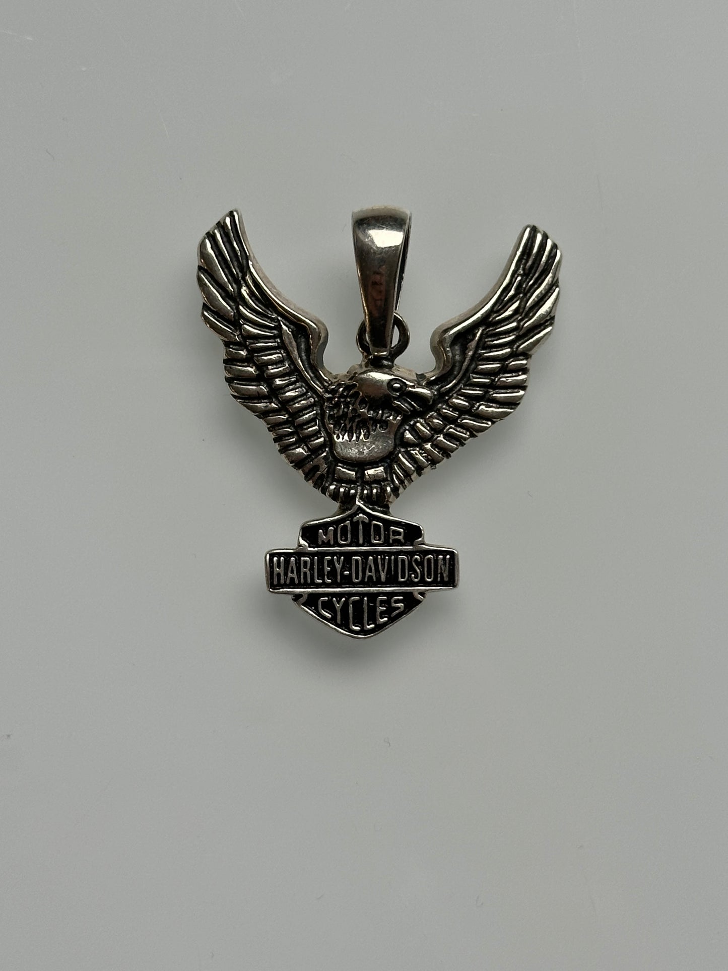 90’S HARLEY-DAVIDSON EAGLE STERLING PENDANT (13.4 GRAMS)