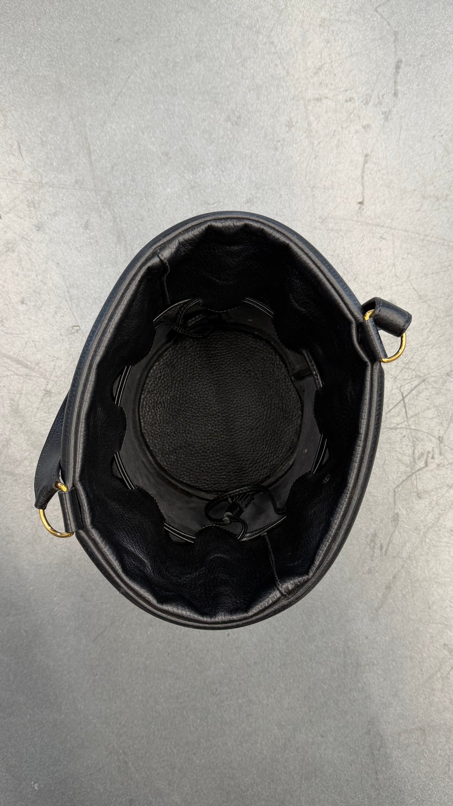 VINTAGE HERMES CALF LEATHER BUCKET BAG