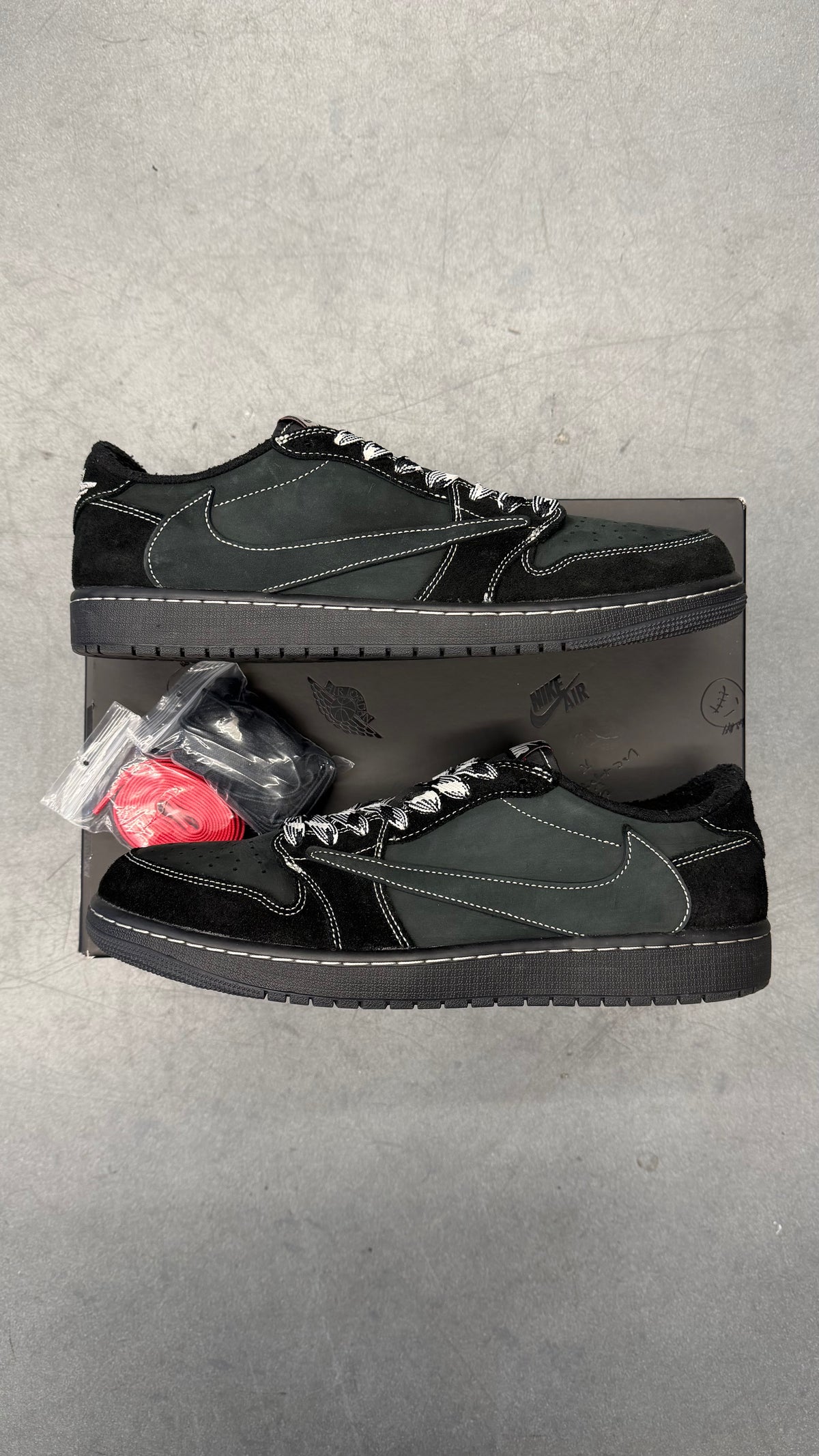2022 JORDAN 1 RETRO LOW OG SP TRAVIS SCOTT BLACK PHANTOM