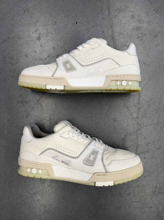 SIZE 8.5 LOUIS VUITTON TRAINER SNEAKER - WHITE