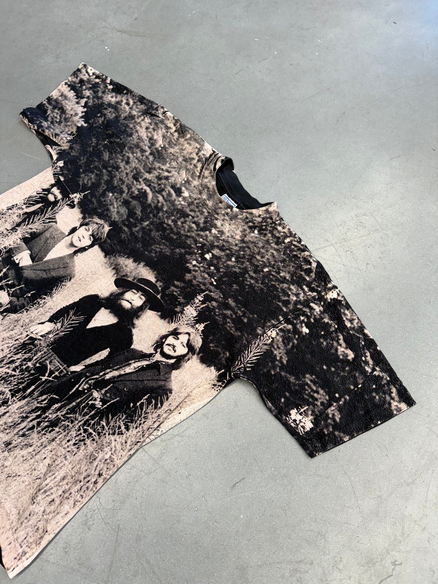 1995 THE BEATLES ALL OVER PRINT FIELD TEE (ALL SPORT TAG)