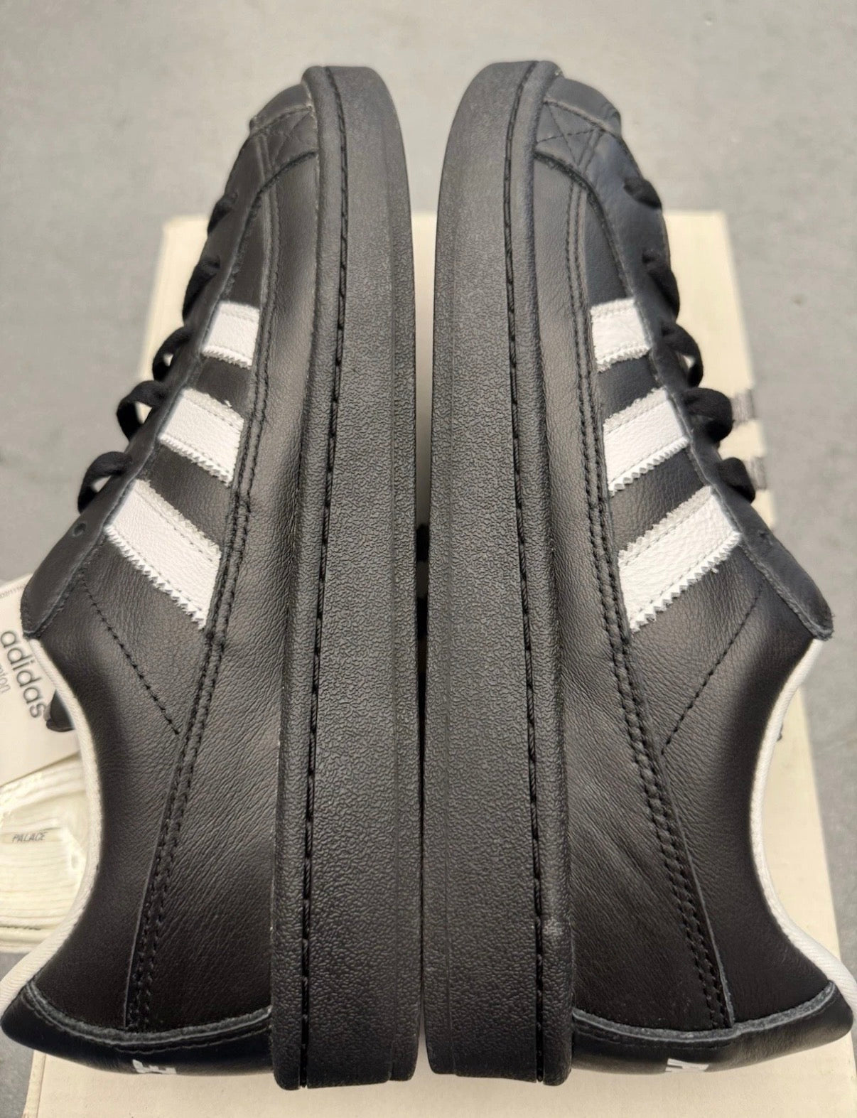ADIDAS CAMTON TRAINER PALACE BLACK (W/BOX)