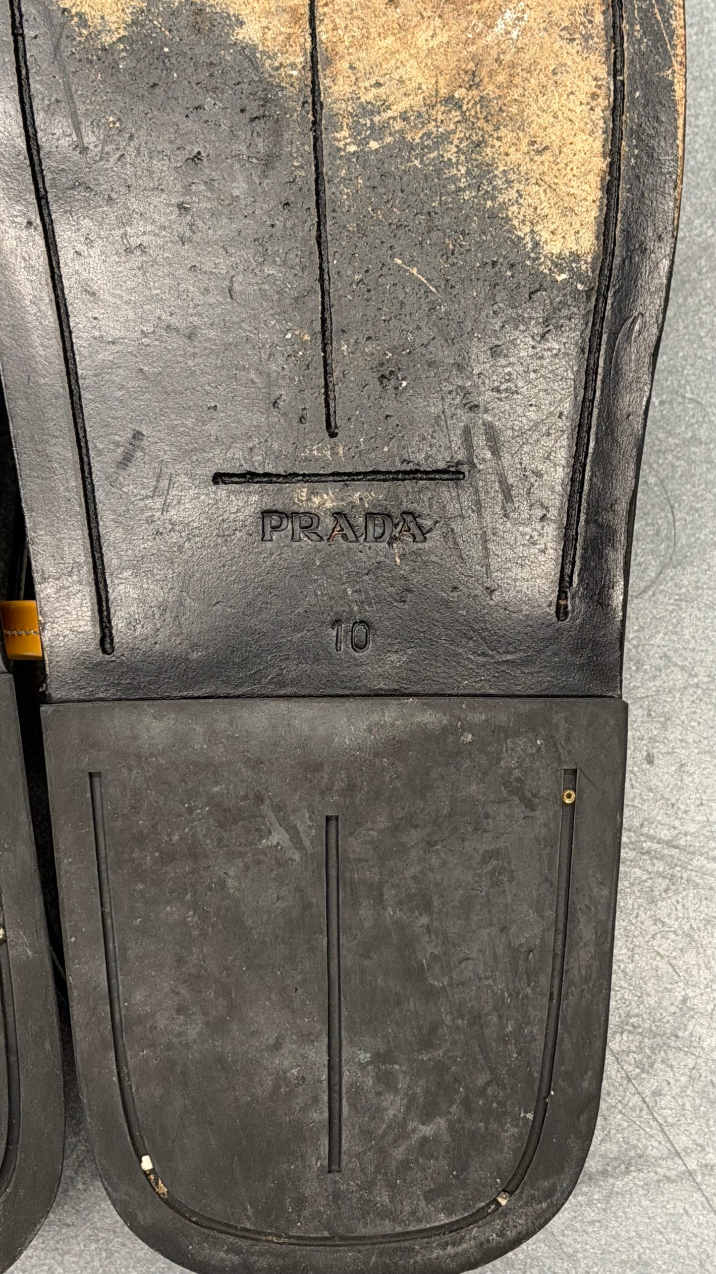 SIZE 10 PRADA GREEN PATENT LEATHER SANDALS (W/BOX)