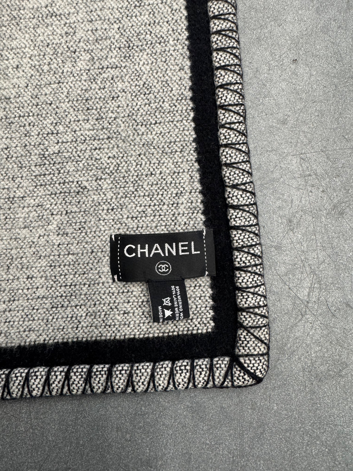 CHANEL OVERSIZED CC THROW BLANKET - BLACK/WHITE