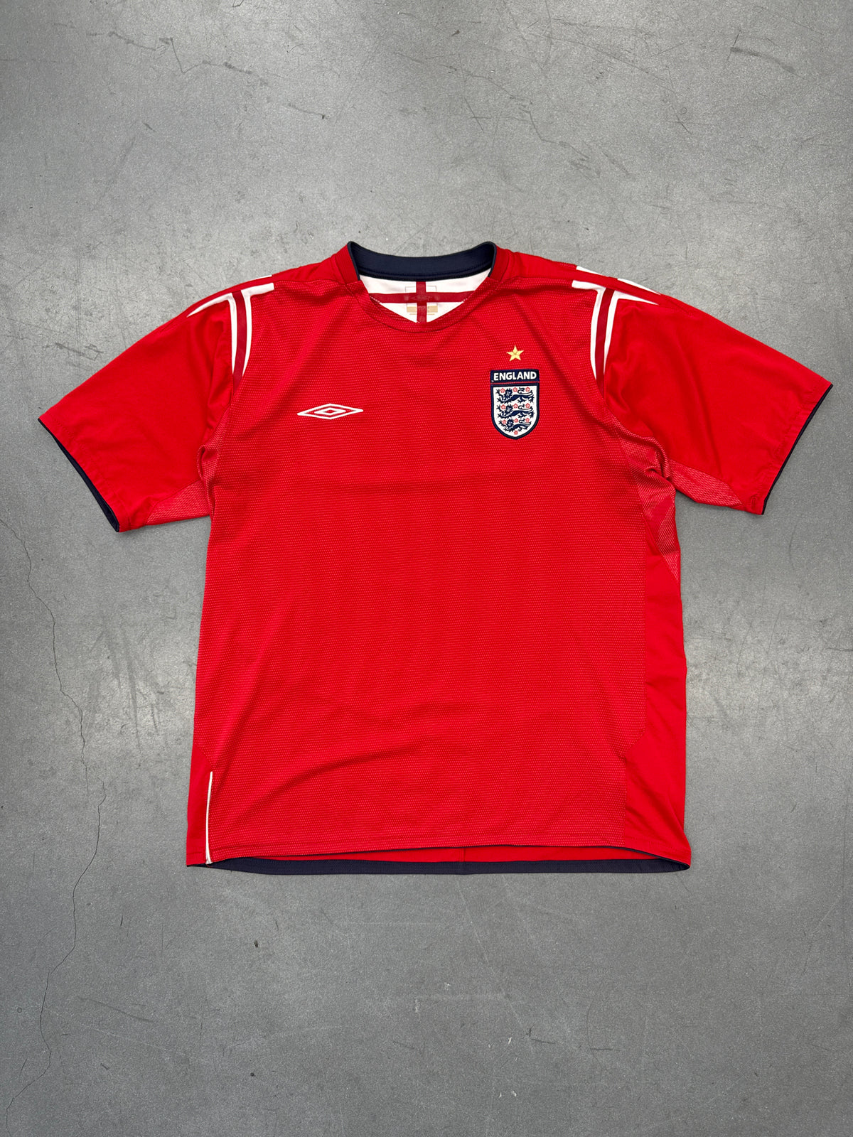 2004-06 ENGLAND AWAY SOCCER JERSEY (UMBRO PRINTED TAG)