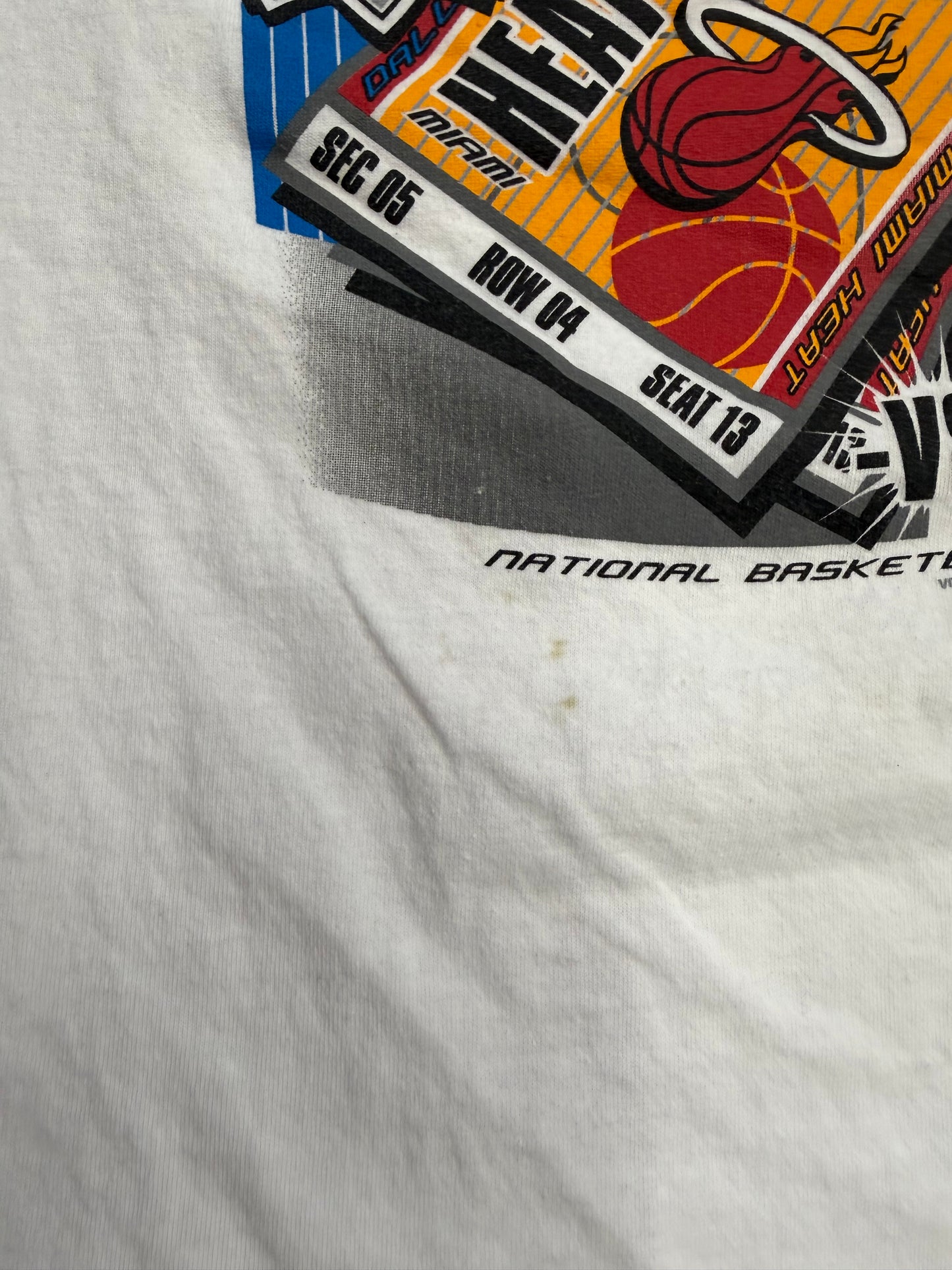 2006 NBA FINALS DALLAS MAVERICKS VS MIAMI HEAT TEE (MAJESTIC TAG)
