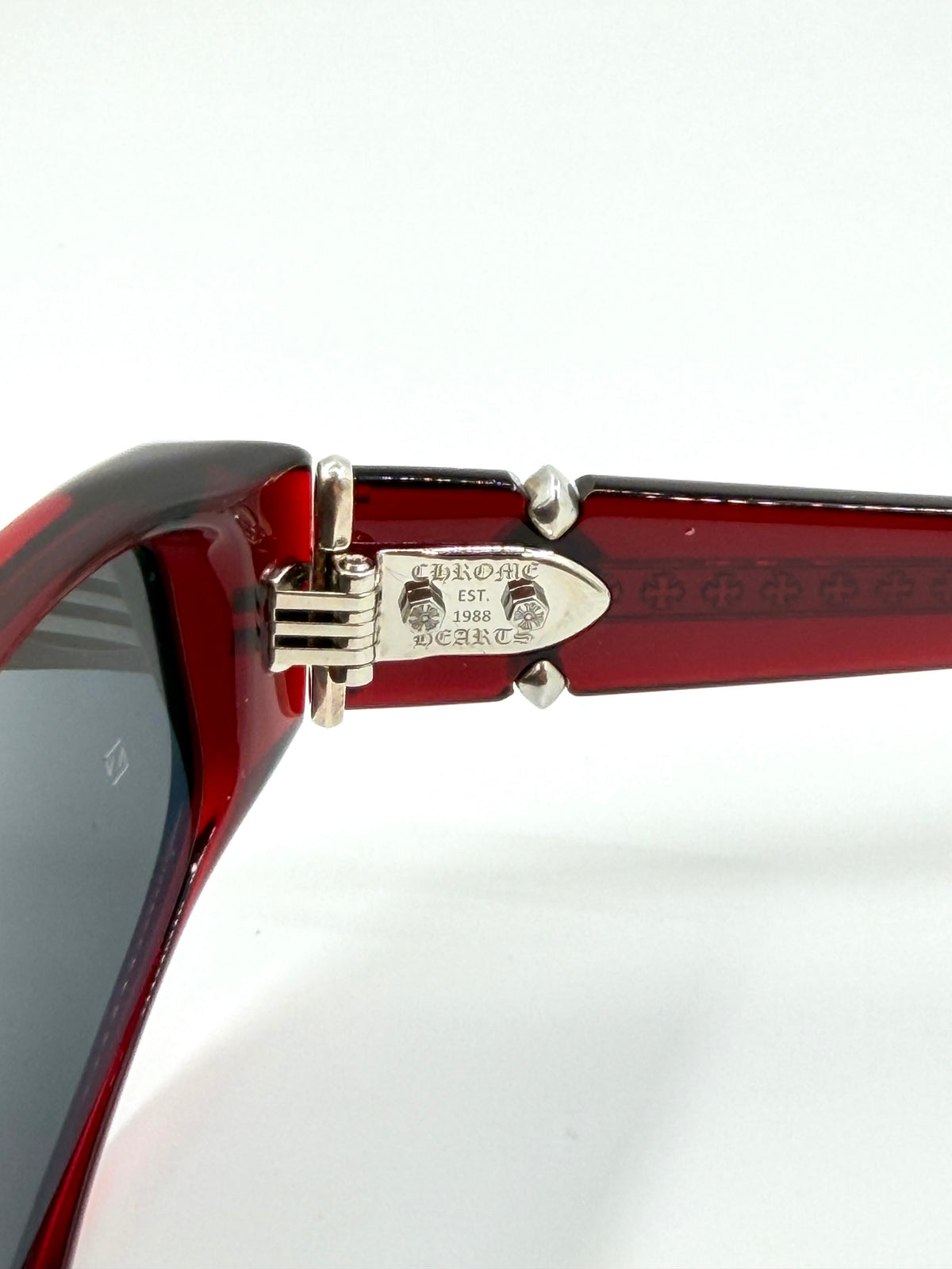 CHROME HEARTS BLUEHER SUNGLASSES - RED