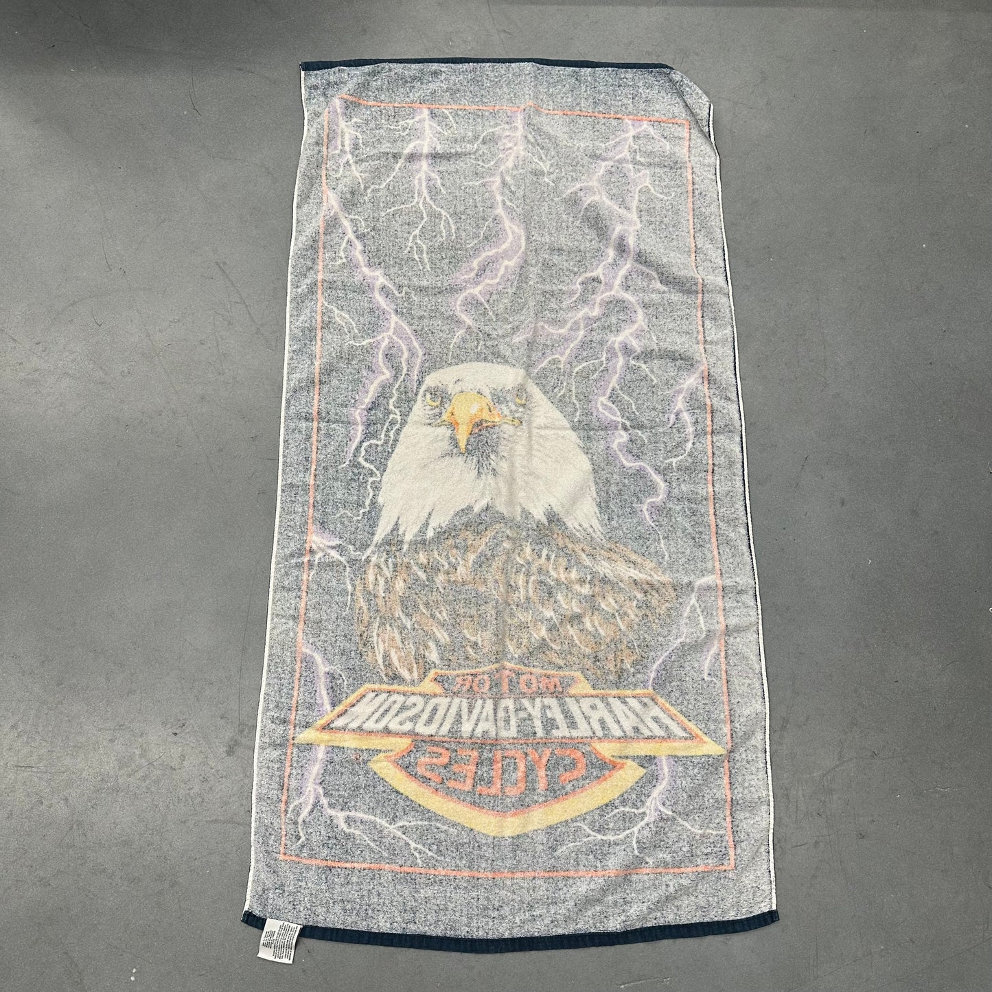 HARLEY-DAVIDSON LIGHTNING TOWEL