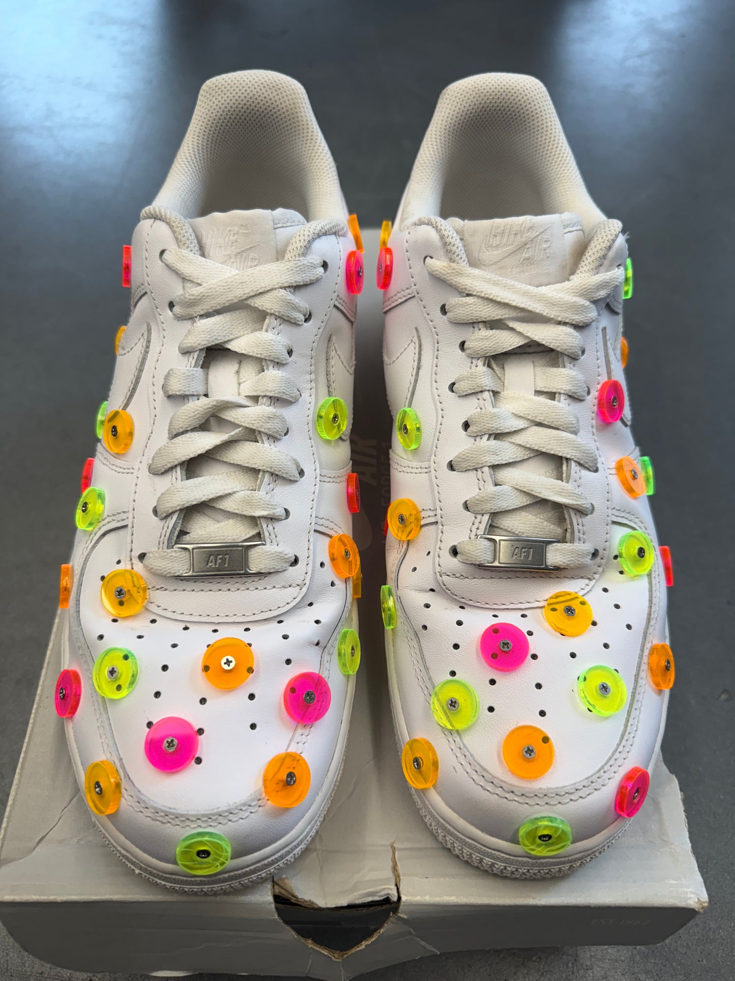 2019 SIZE 10 AIR FORCE 1 FLIGHT CLUB MIAMI OPENING CUSTOM TBD IN PROGRESS (PRE-OWNED WITH BOX)