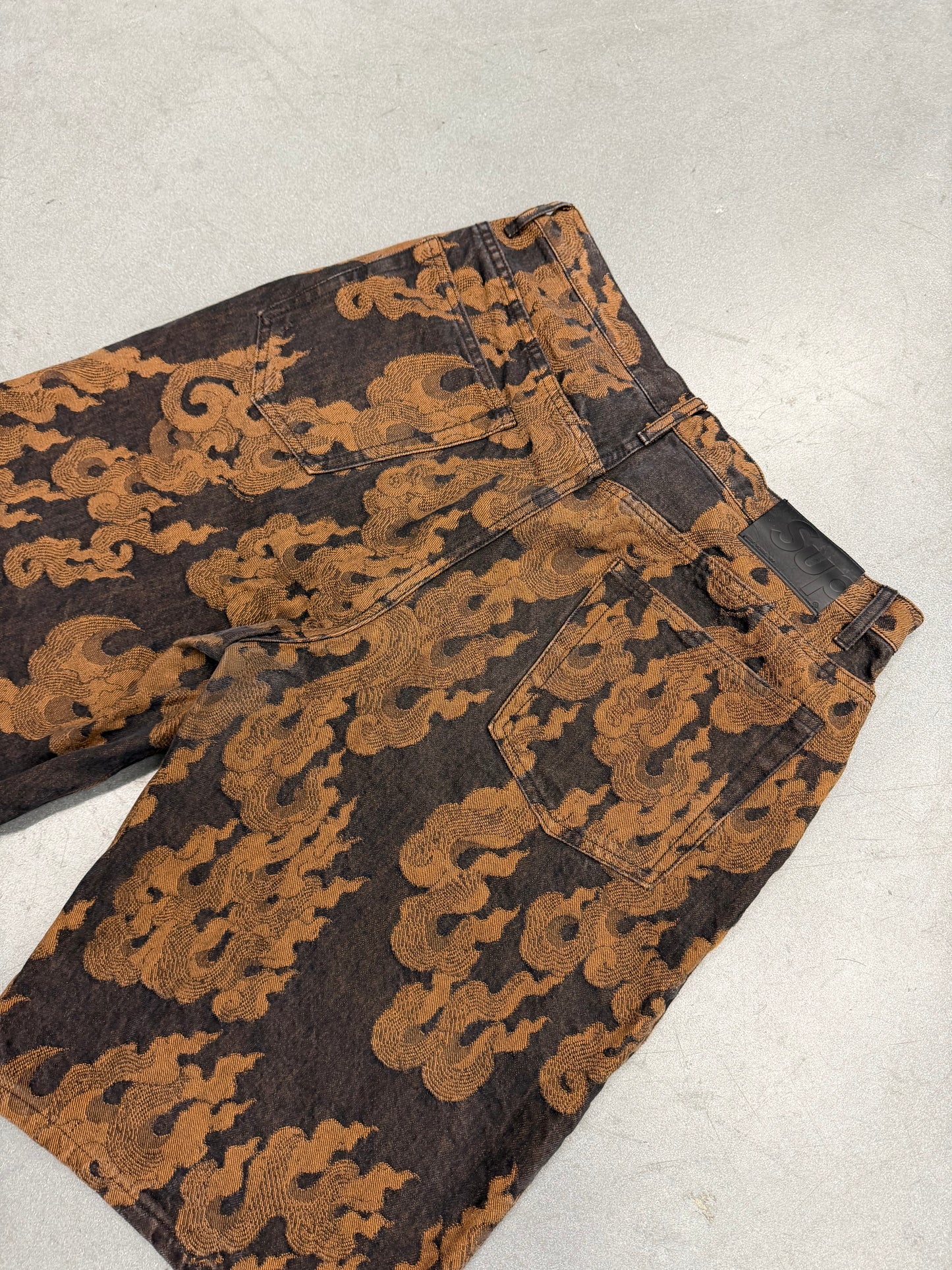 SS23 SUPREME FLAMES JACQUARD BAGGY DENIM SHORTS