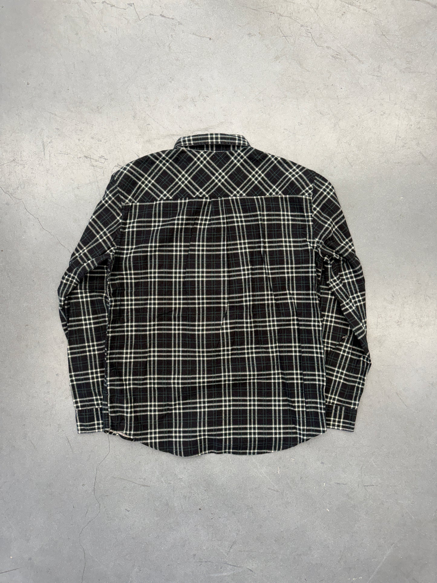 STUSSY FLANNEL BUTTON-UP SHIRT