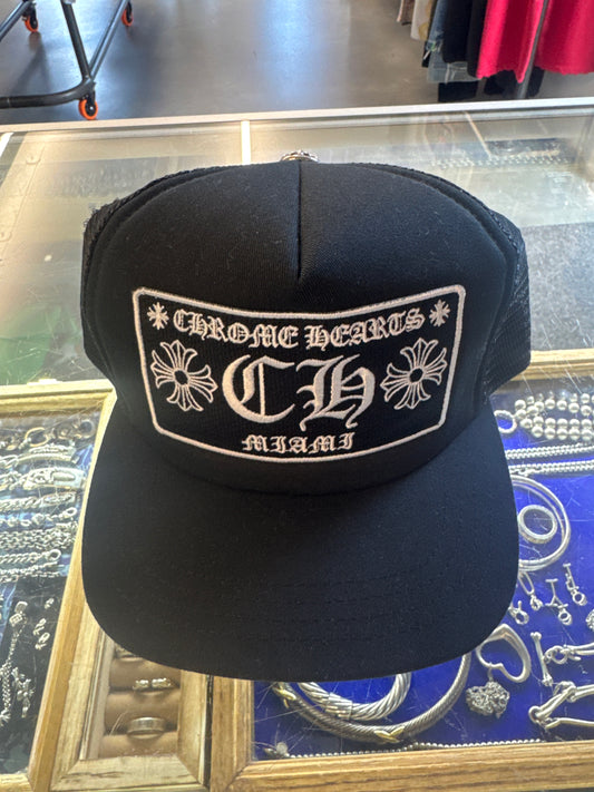 CHROME HEARTS MIAMI TRUCKER HAT