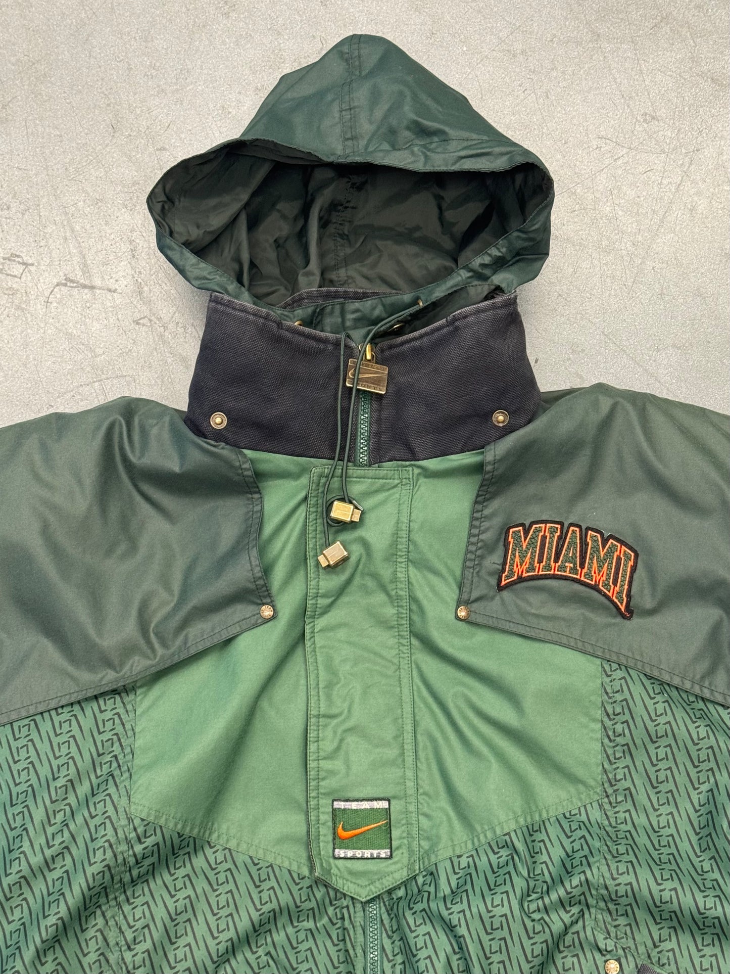 90S NIKE TEAM SPORTS UNIVERSITY OF MIAMI FOOTBALL FULL ZIP DOWN JACKET