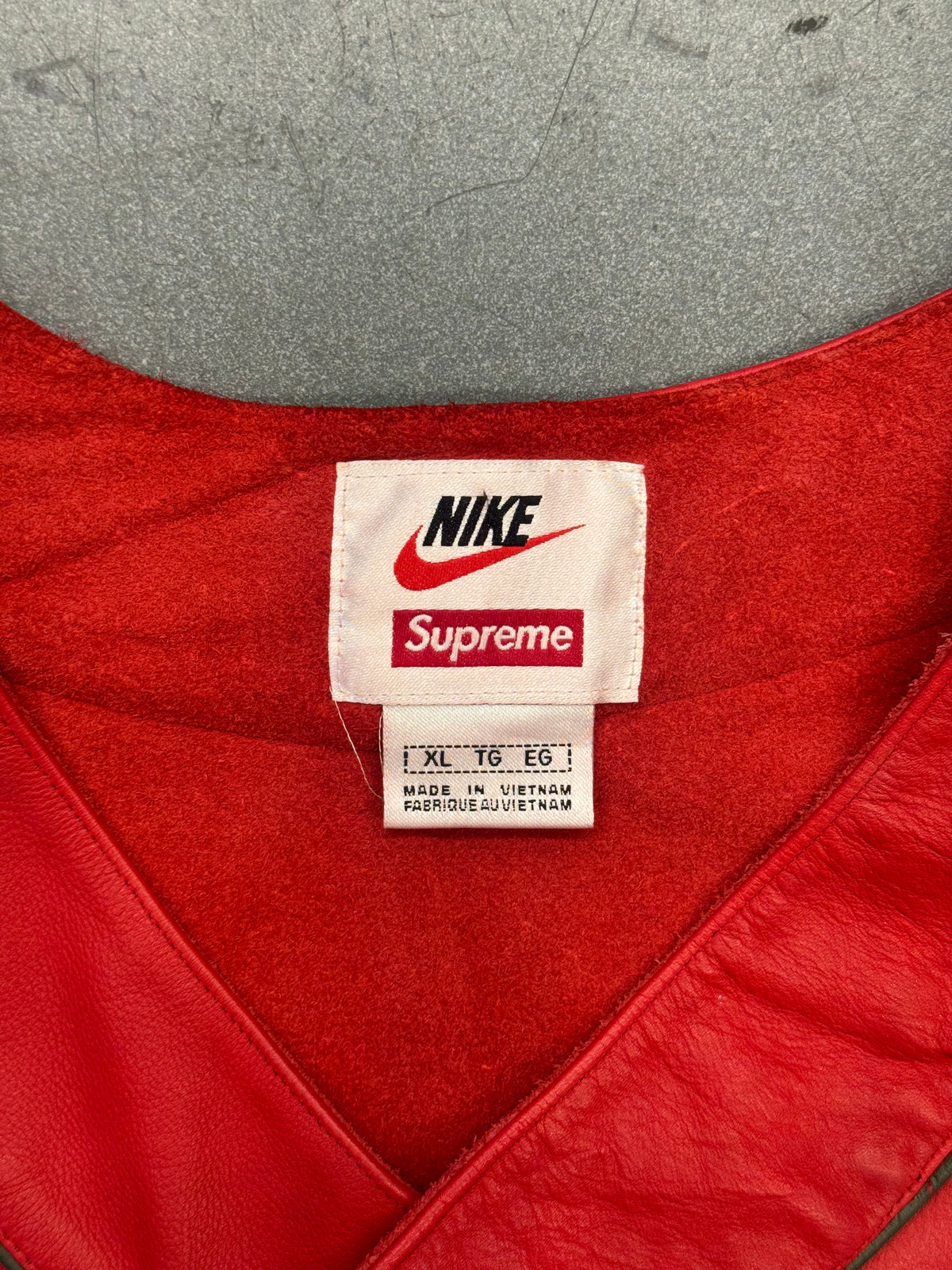 FW19 SUPREME NIKE LEATHER BASEBALL JERSEY - RED