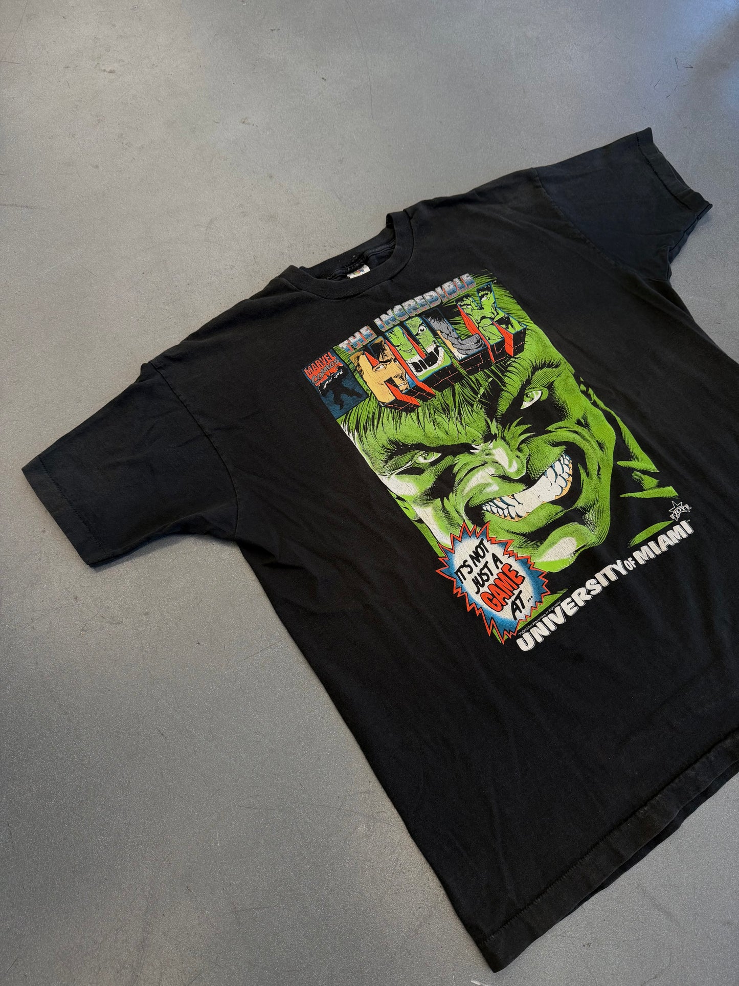1993 UNIVERSITY OF MIAMI MARVEL COMICS THE INCREDIBLE HULK TEE (FOTL TAG)