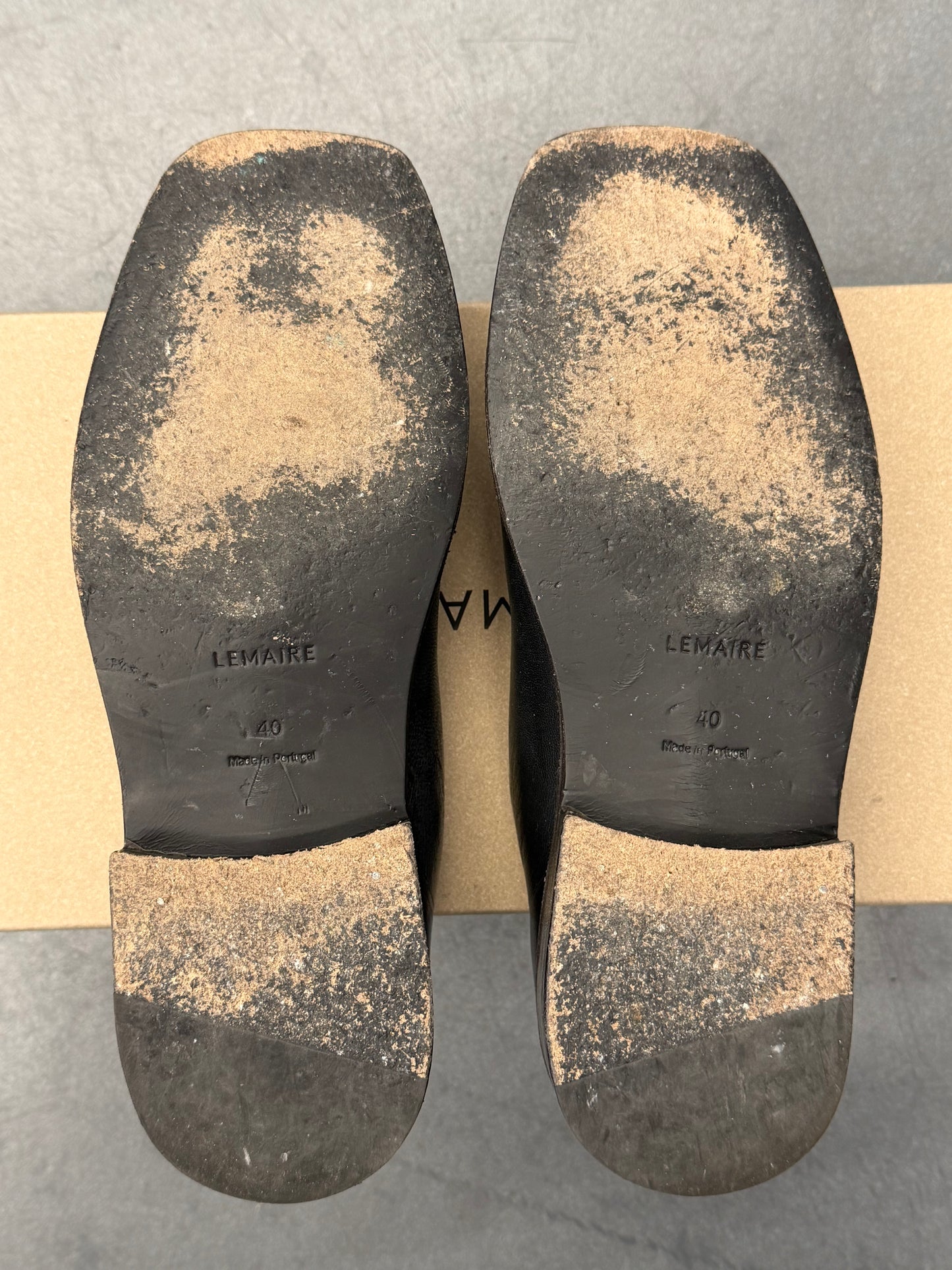 SIZE 40 LEMAIRE PIPED SQUARE-TOE LOAFERS - BLACK (PRE-OWNED WITH BOX)