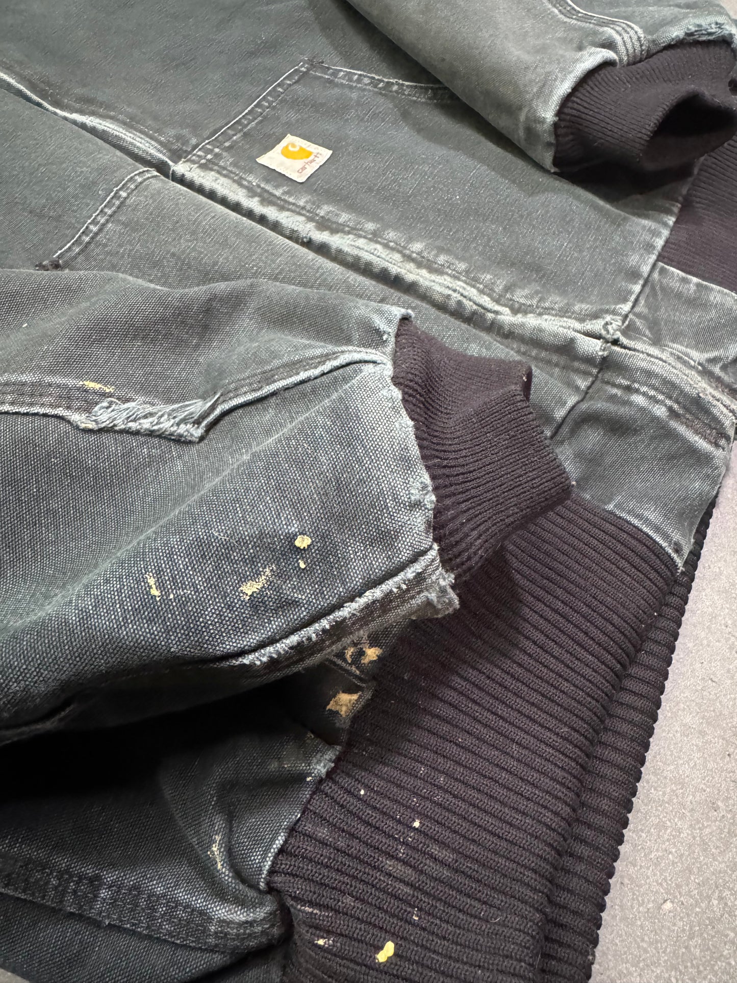 2000'S CARHARTT INSULATED CANVAS HOODIE - DARK GREEN (BLACK WAIST CUFF) (FADED TAGS XL)