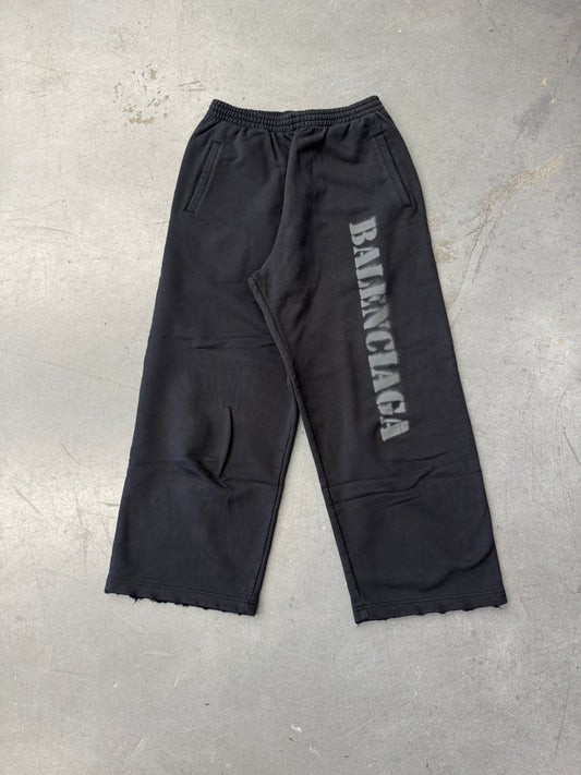 BALENCIAGA STENCIL TYPE BAGGY SWEATPANT - BLACK