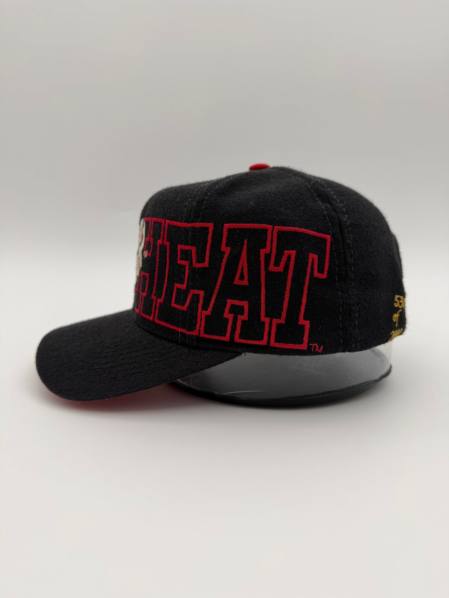 90S THE GAME MIAMI HEAT TWO-LOGO LIMITED EDITION SNAPBACK (530 OF 2000)
