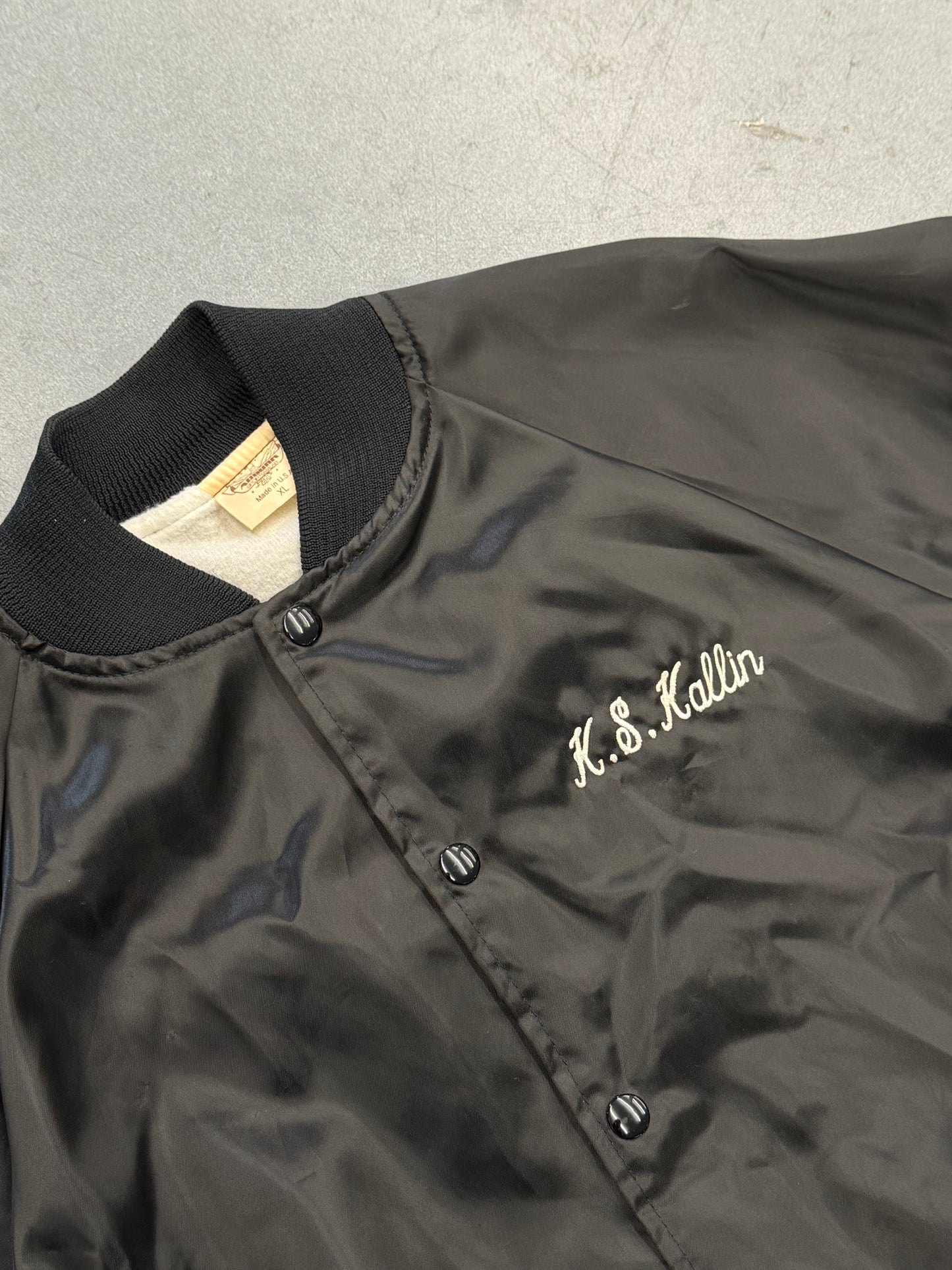 80'S VIETNAM MEMORIAL EMBROIDERED BLACK SATIN JACKET (AUBURN TAG)