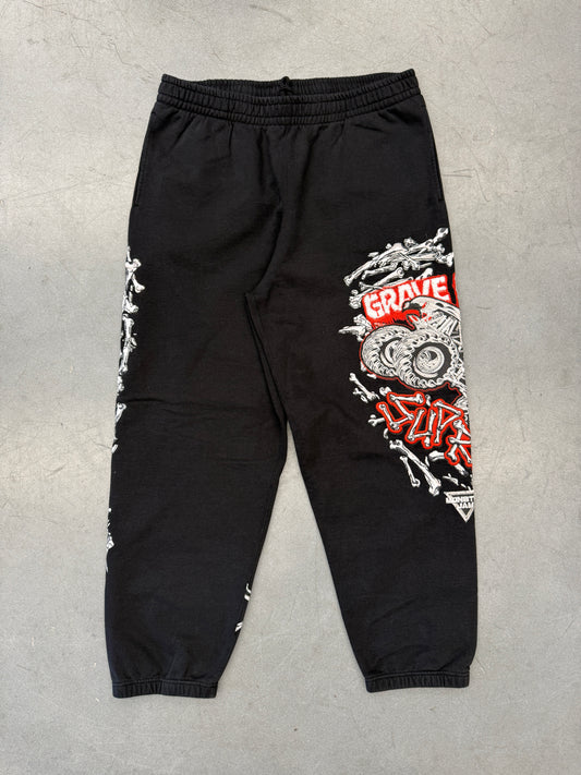 SS26 SUPREME MONSTER JAM GRAVE DIGGER BONES SWEATPANTS