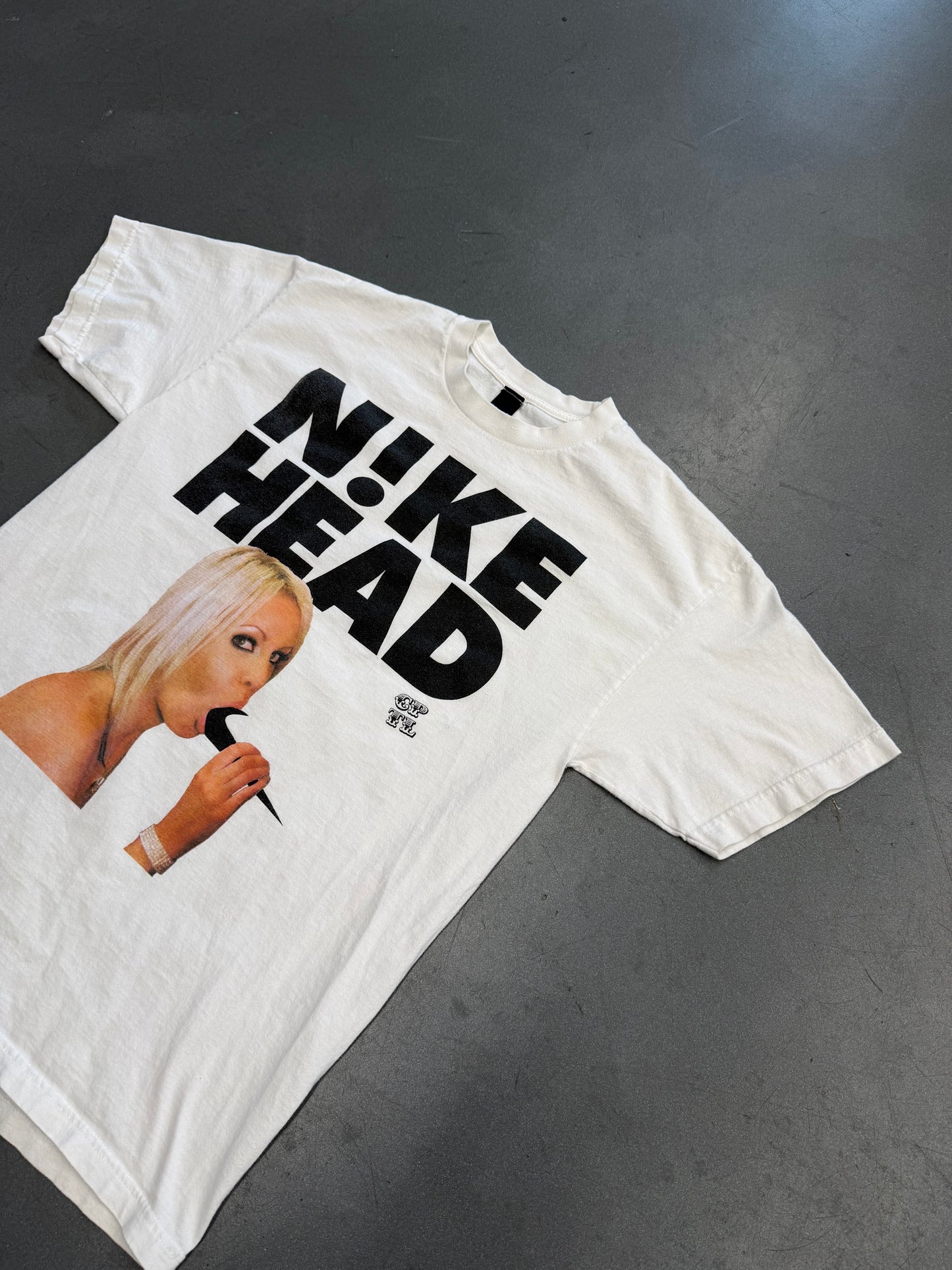2000'S CPTL N!KE HEAD BOOTLEG NIKE TEE (FADED BLACK TAG)