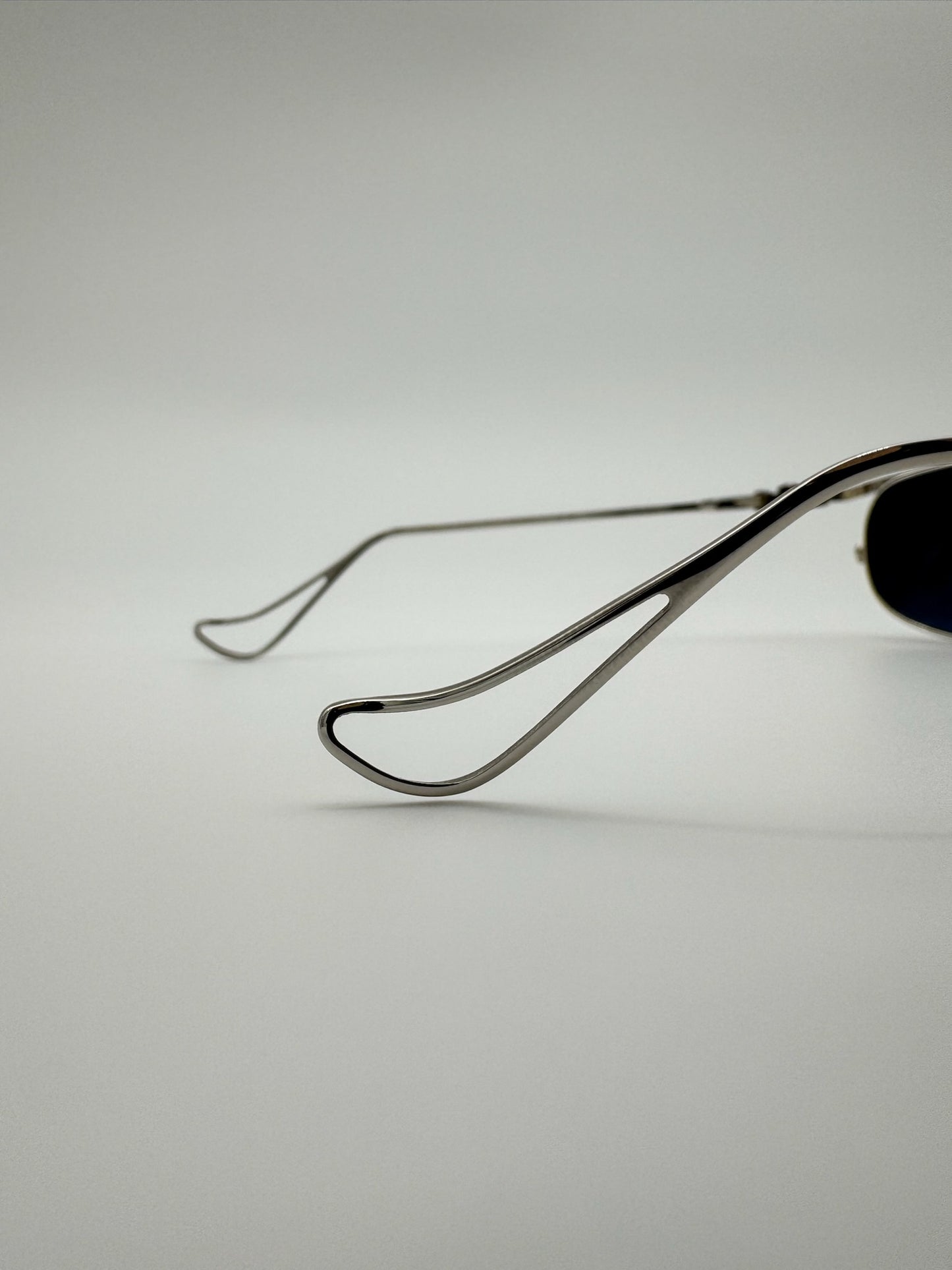 CHROME HEARTS INSTAOUNCE SILVER SUNGLASSES WITH CASE