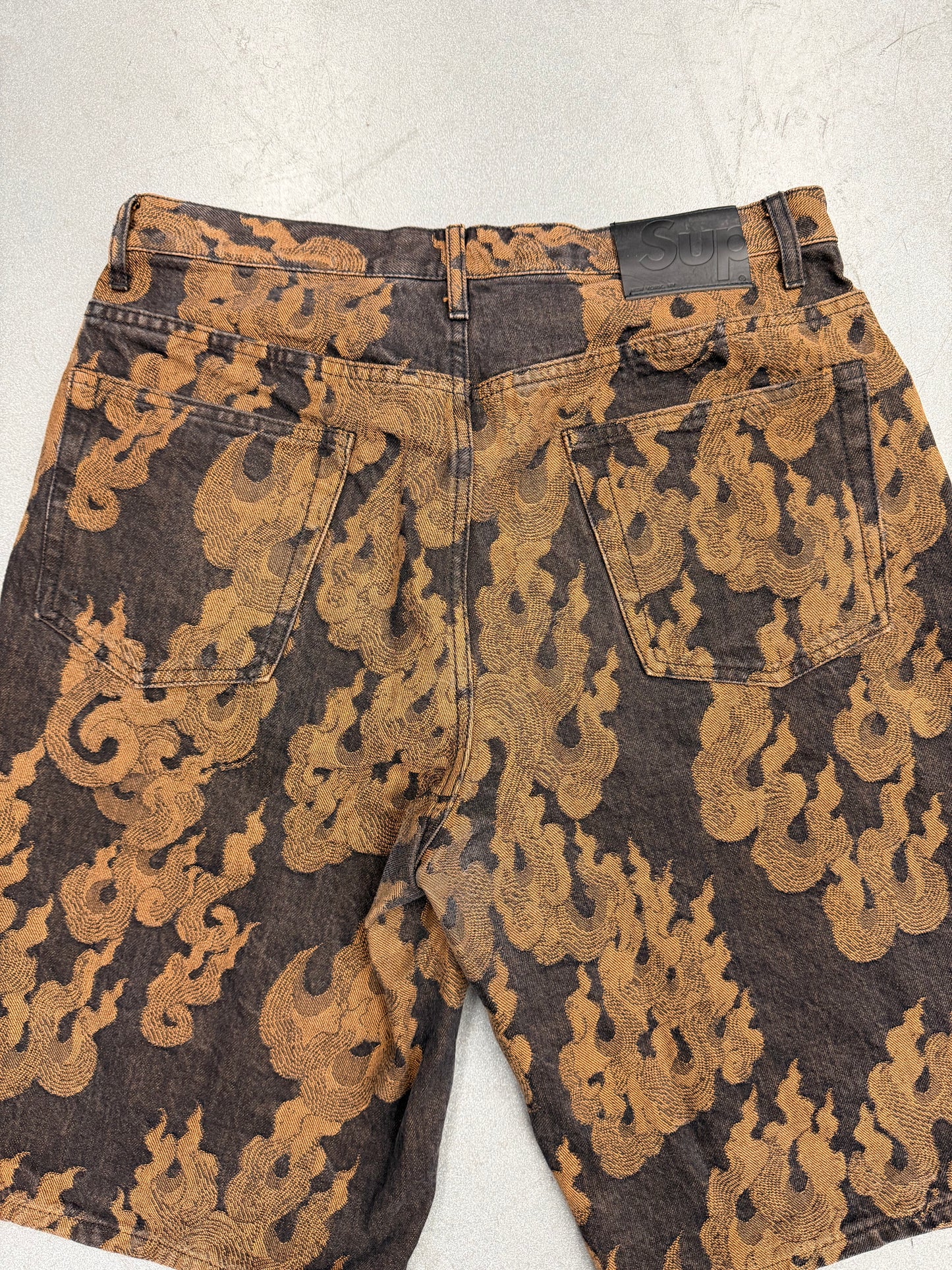 SS23 SUPREME FLAMES JACQUARD BAGGY DENIM SHORTS