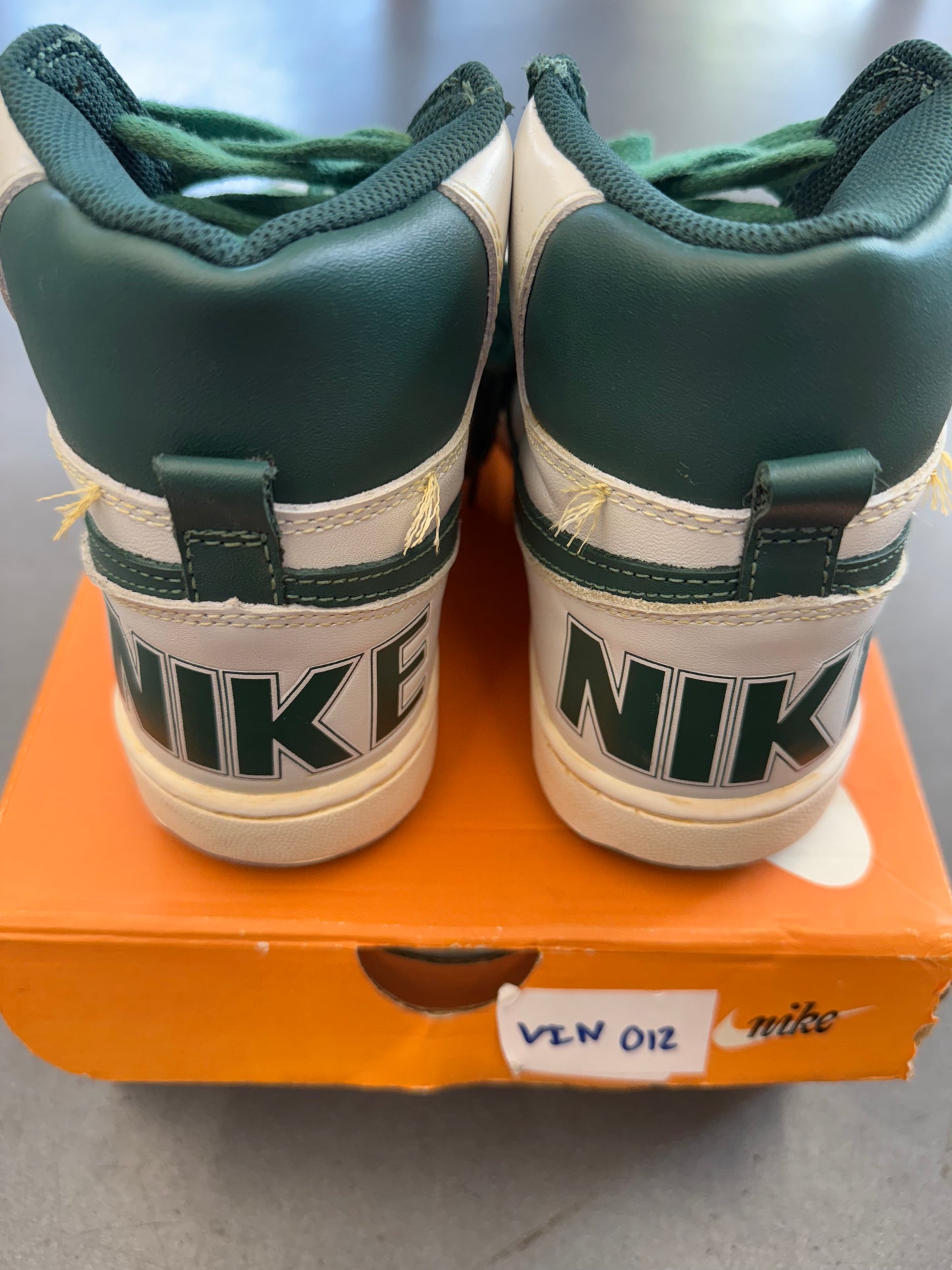 2008 SIZE 9 NIKE TERMINATOR HIGH VNTG - SWAN/NOBLE GREEN (NEW WITH BOX AND LACES)