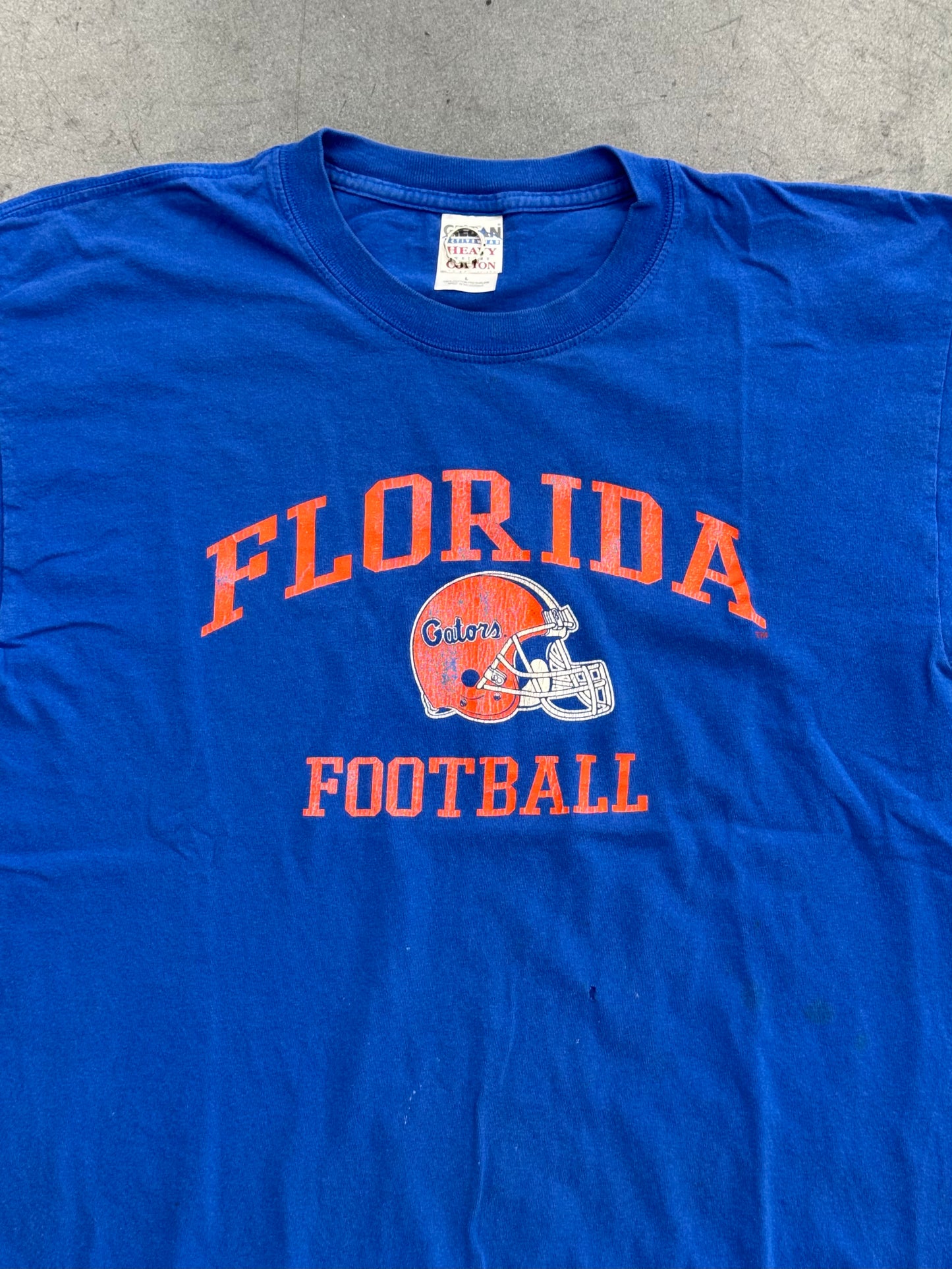 Y2K FLORIDA FOOTBALL GATORS HELMET TEE (GILDAN TAG)