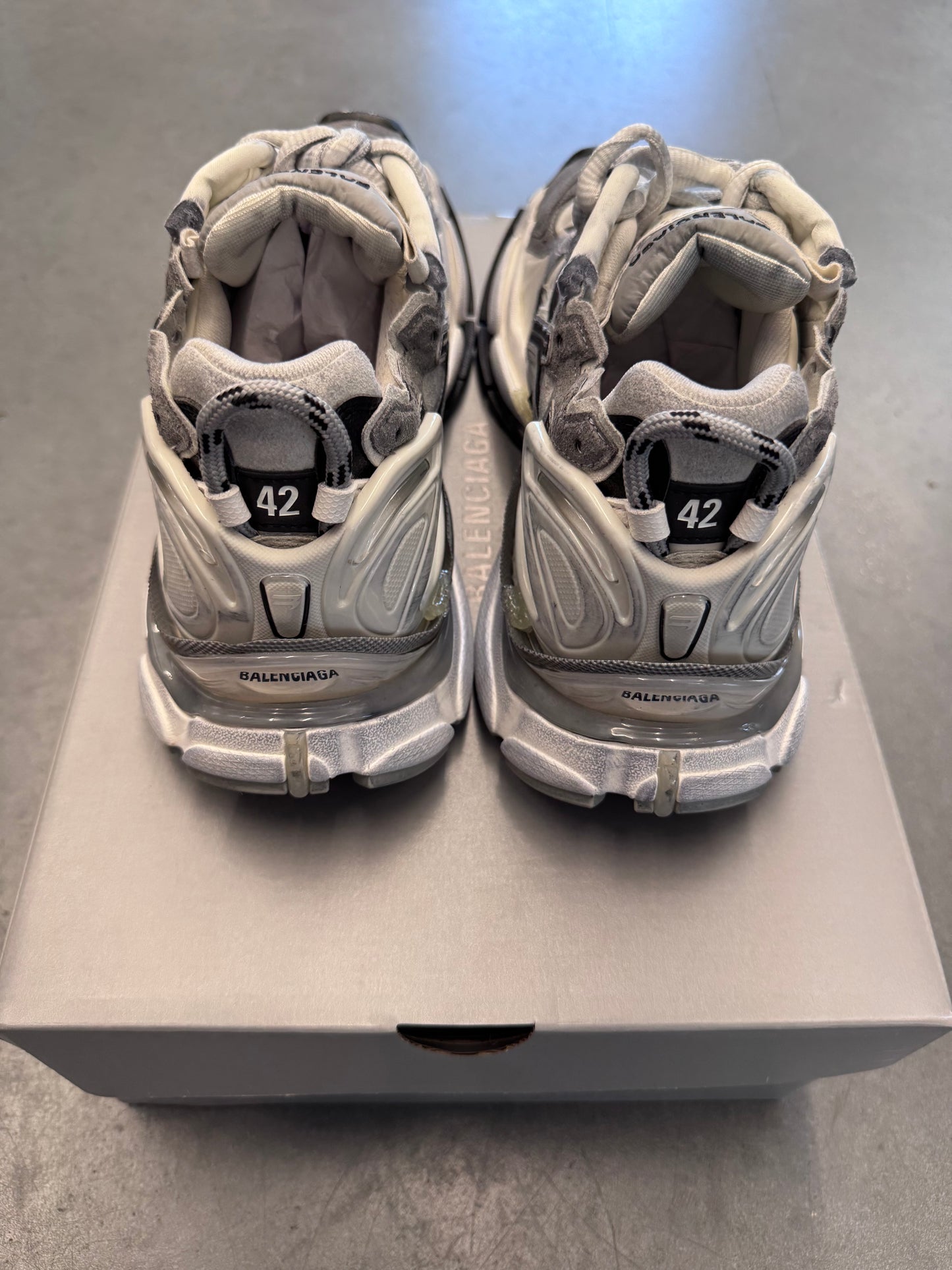 SIZE 42 BALENCIAGA MEN'S RUNNER SNEAKERS NYLON/SUEDE/MESH (NEW WITH BOX)