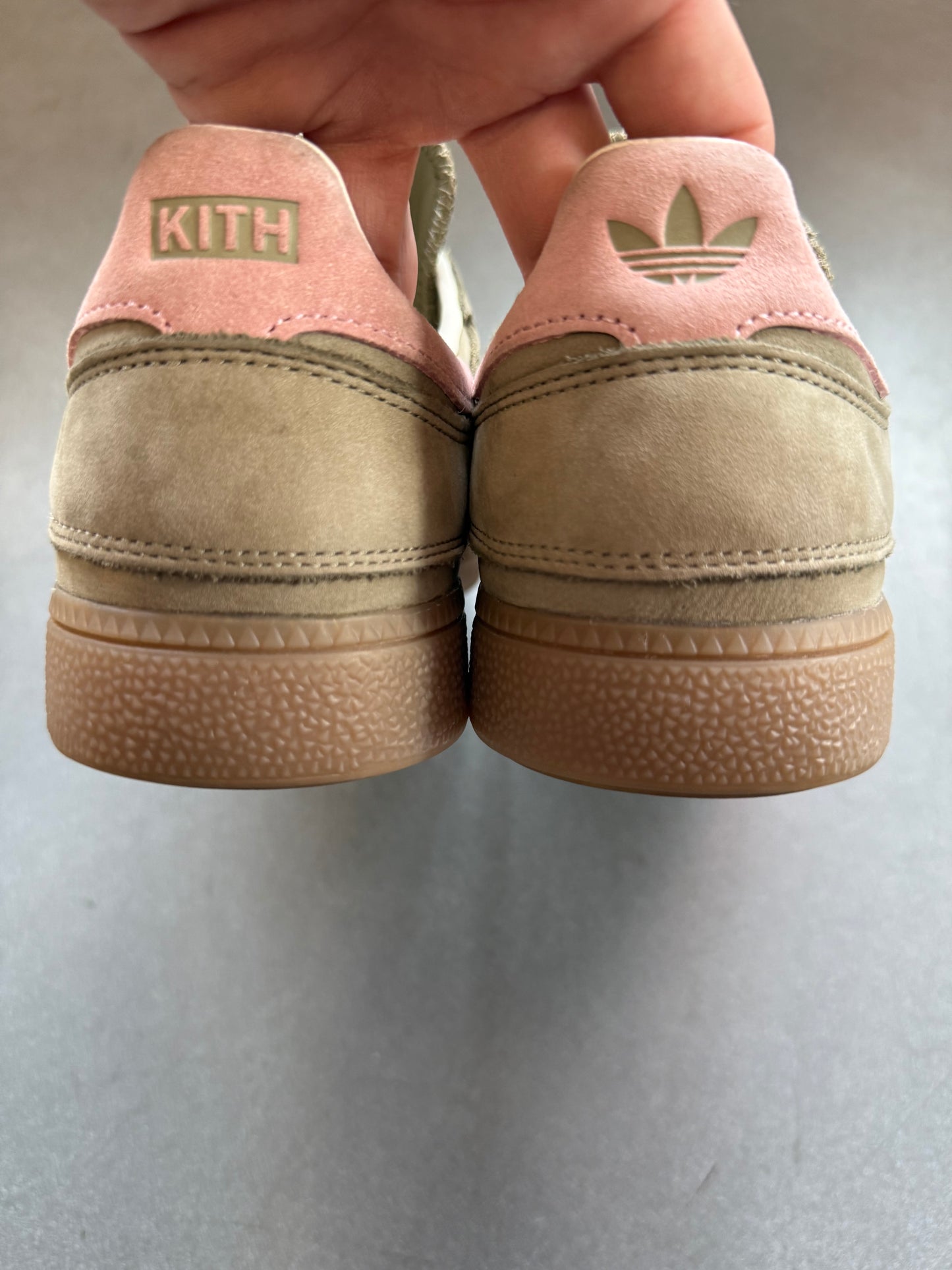 2024 SIZE 11 ADIDAS HANDBALL TOP KITH CLASSIC GUM PINK (PRE-OWNED NO BOX)
