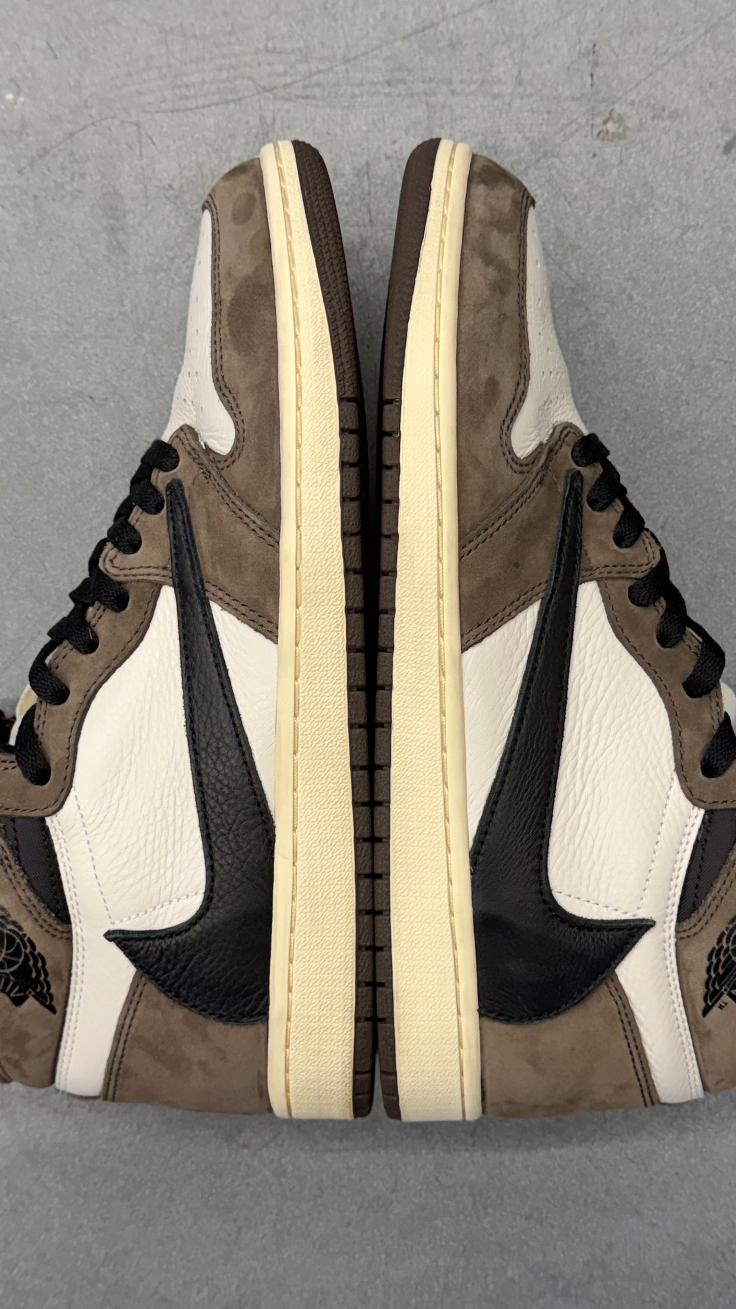 2019 AIR JORDAN 1 HIGH OG TRAVIS SCOTT SP