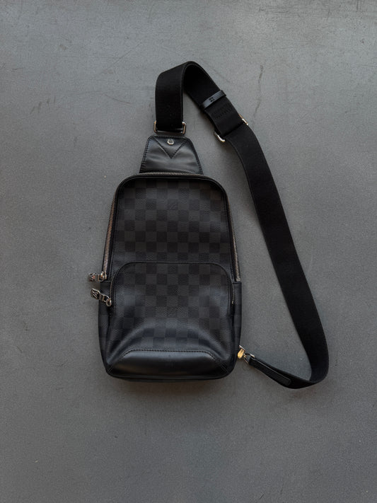 LOUIS VUITTON AVENUE SLING BAG (PRE-OWNED NO BOX)