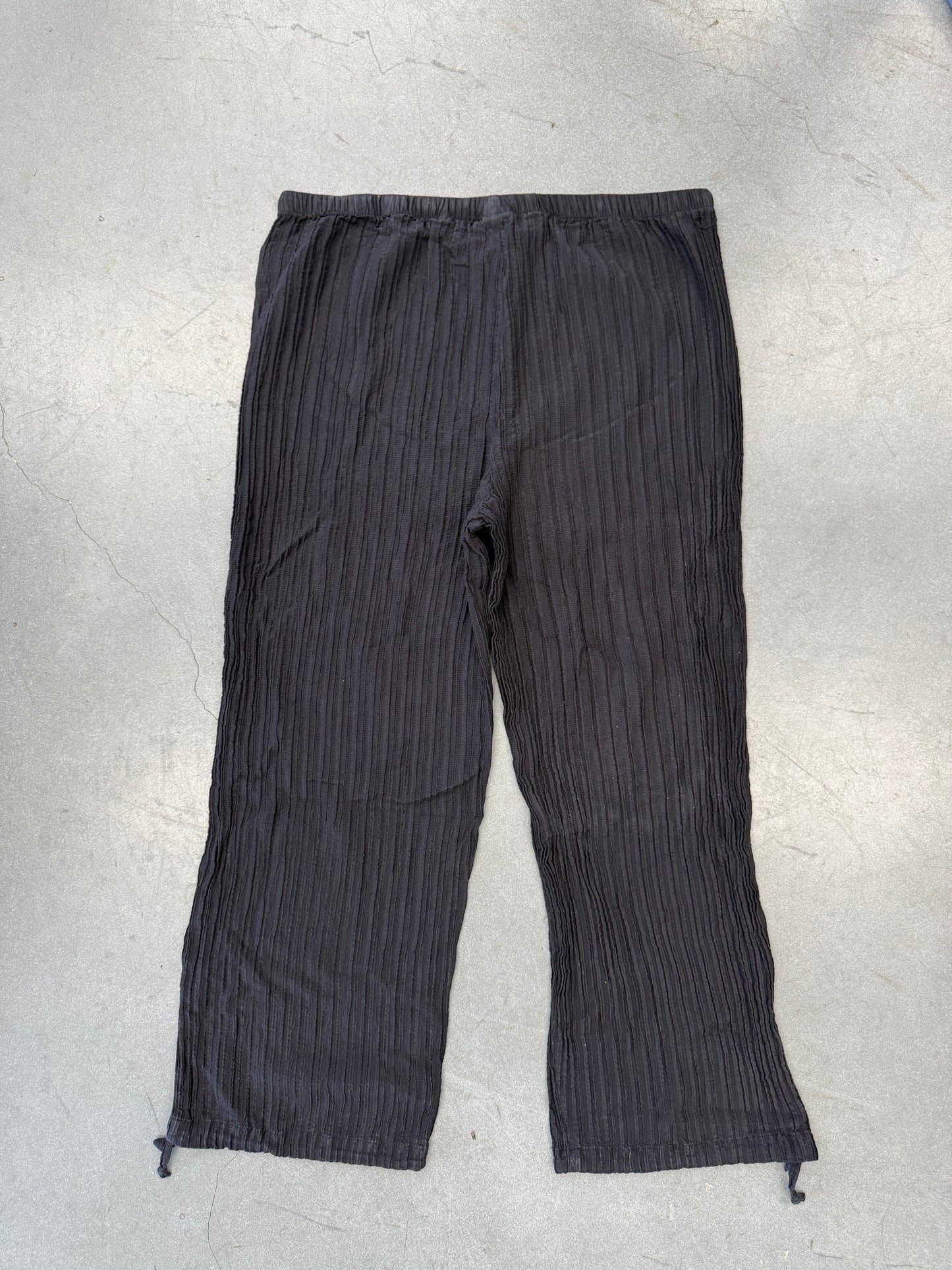 KITH WOMEN KAVI II PLISSE DRAWSTRING PANT - BLACK