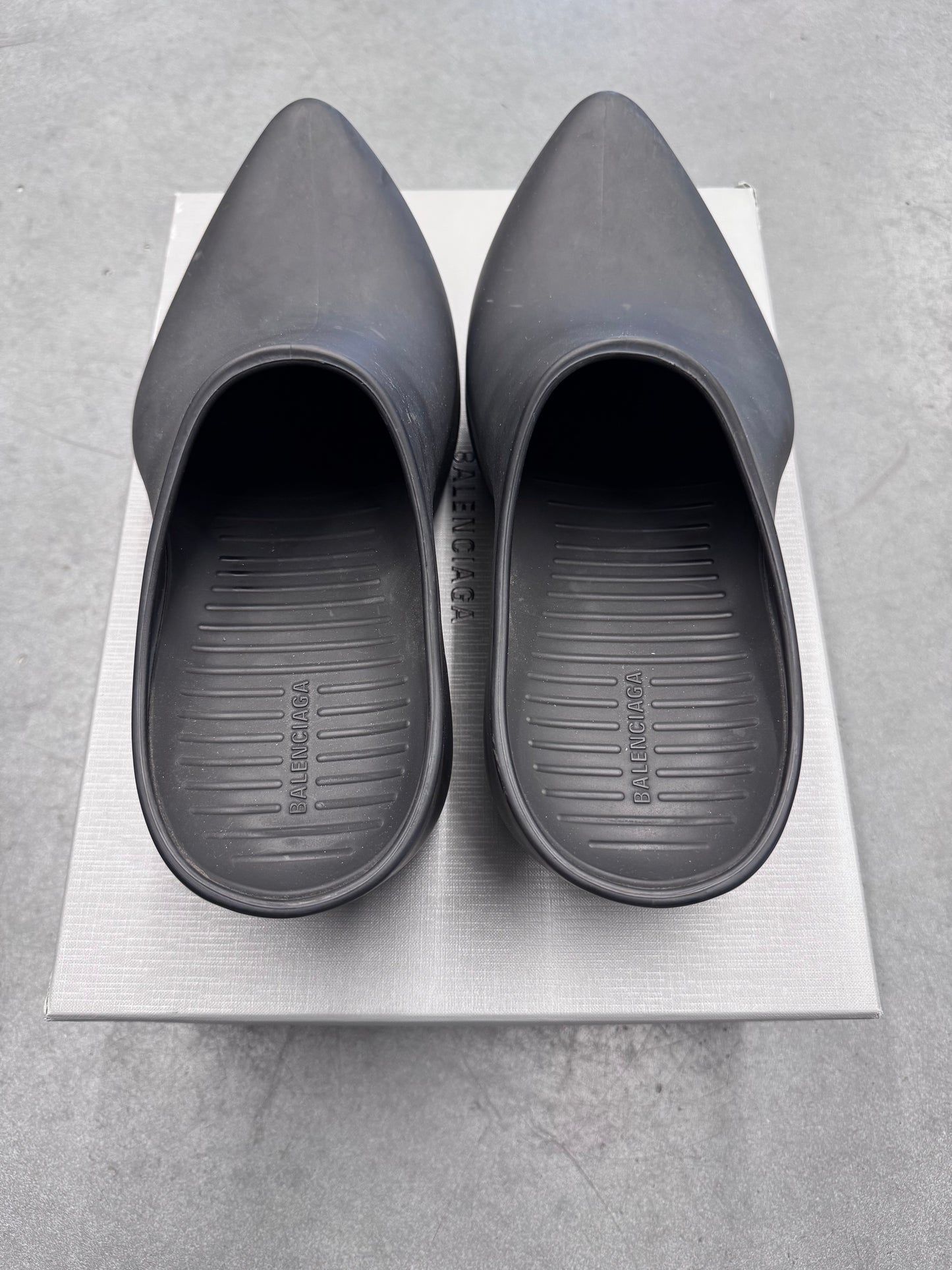 SIZE 43 BALENCIAGA TECHNO CLOG - MATTE BLACK (PRE-OWNED WITH BOX)