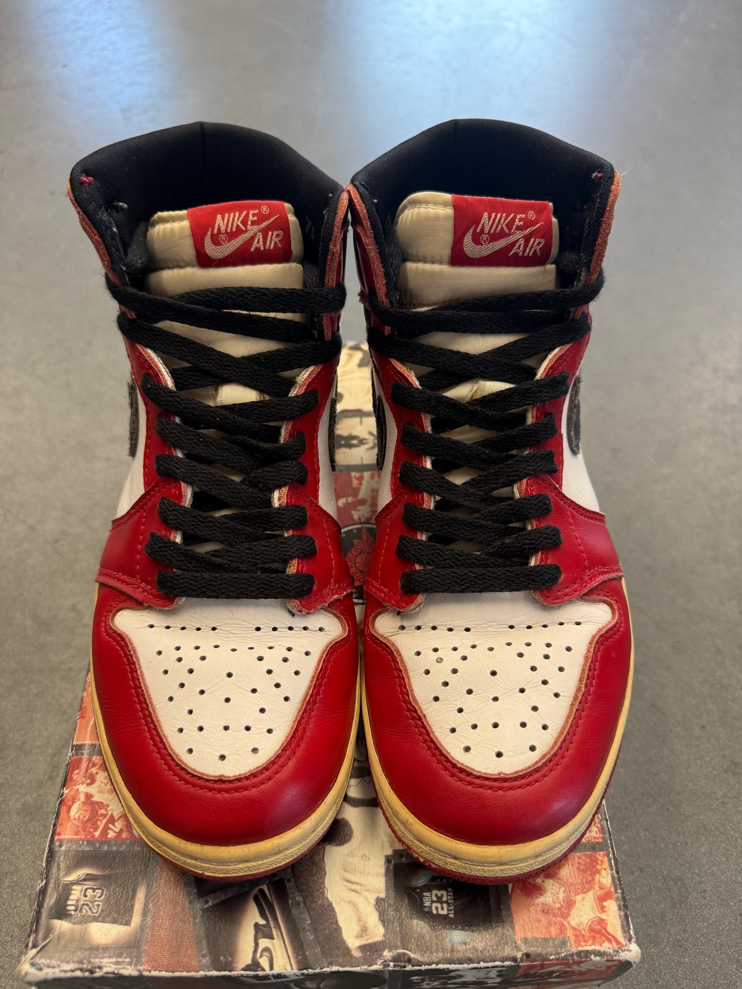 SIZE 7.5 1994 AIR JORDAN 1 CHICAGO HIGH (OG ALL + SIZE 8 BOX)