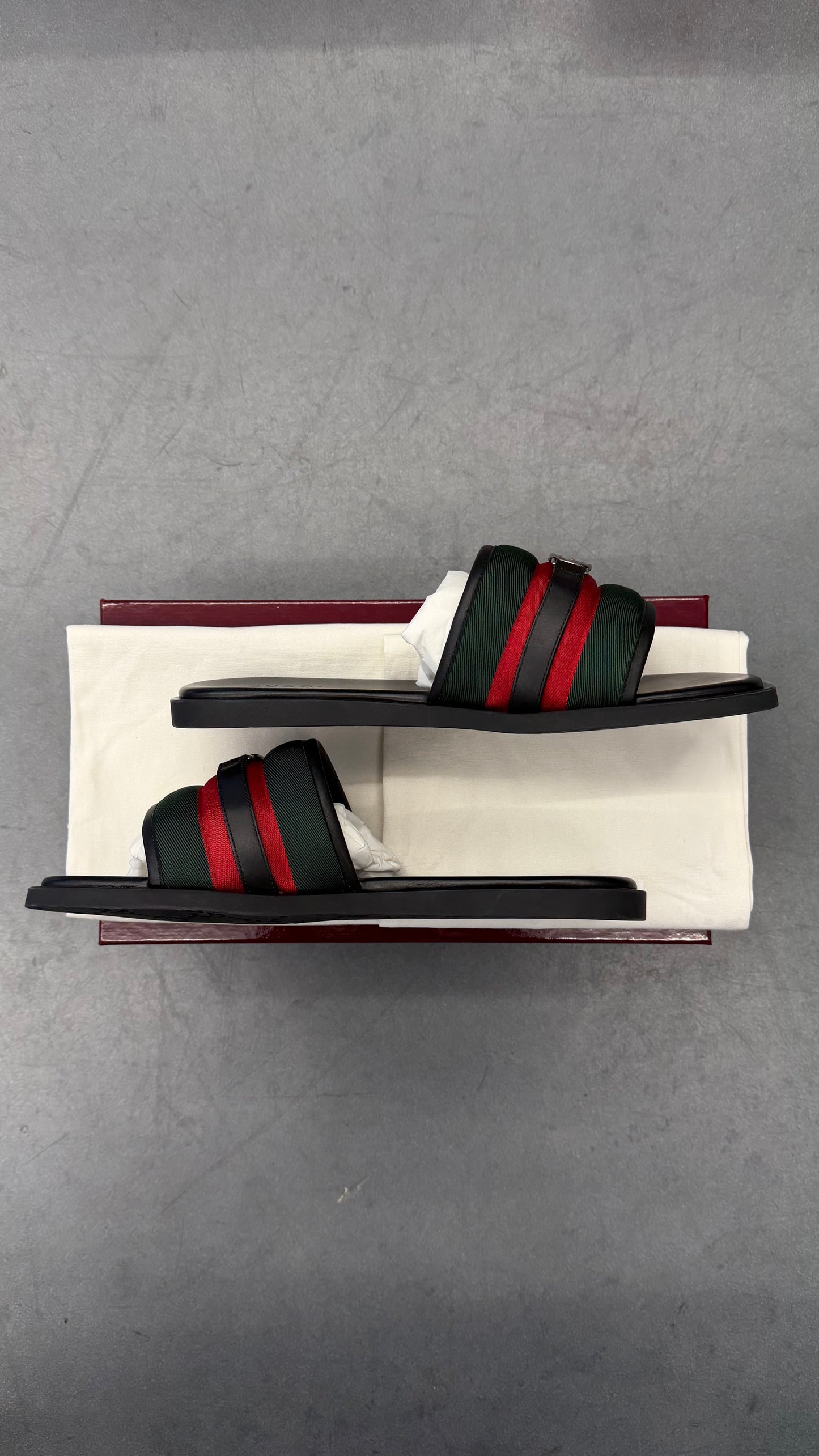 GUCCI INTERLOCKING G SANDALS