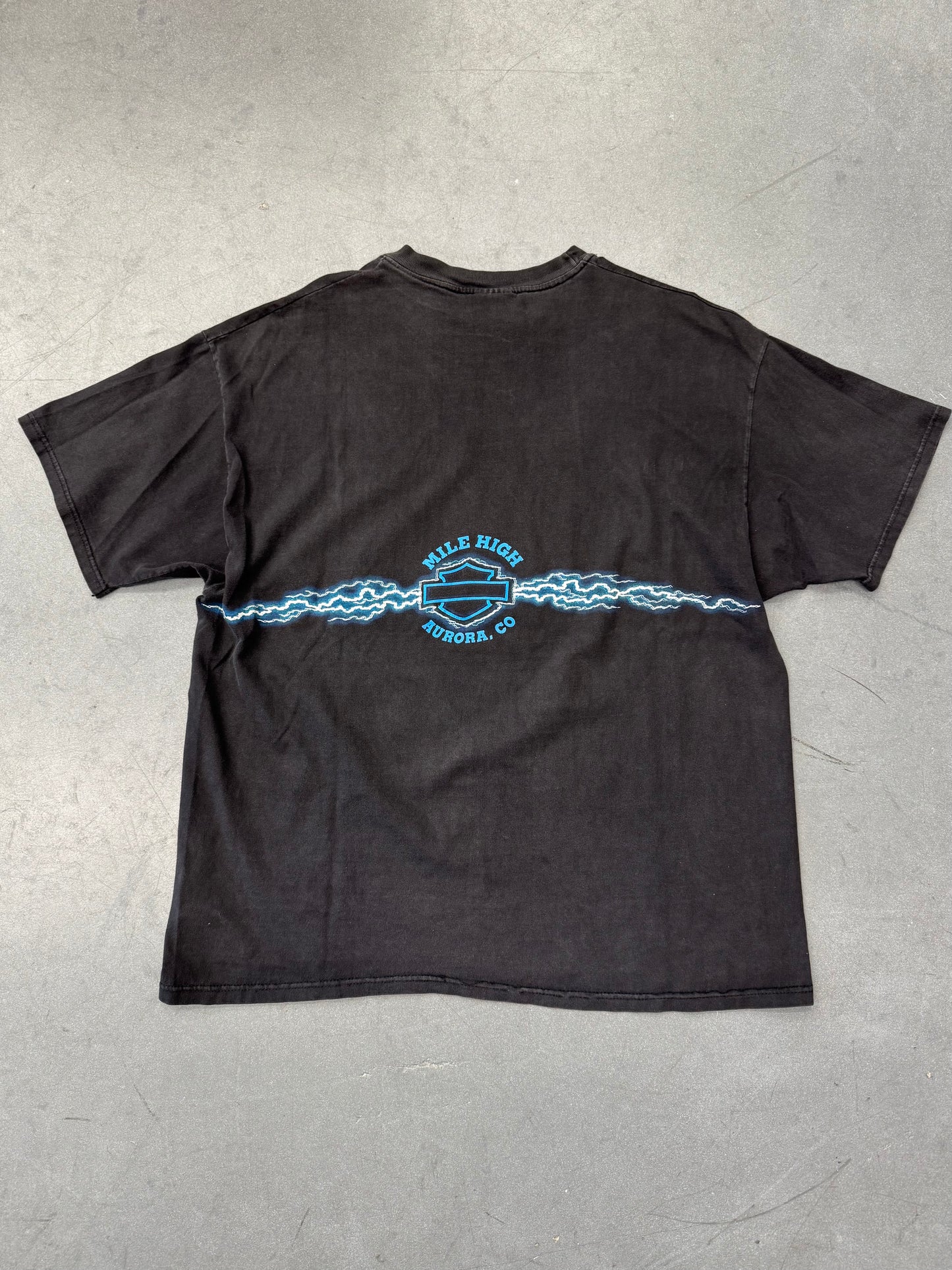 2000 HARLEY-DAVIDSON MILE HIGH AURORA, CO LIGHTNING TEE (HARLEY-DAVIDSON TAG)