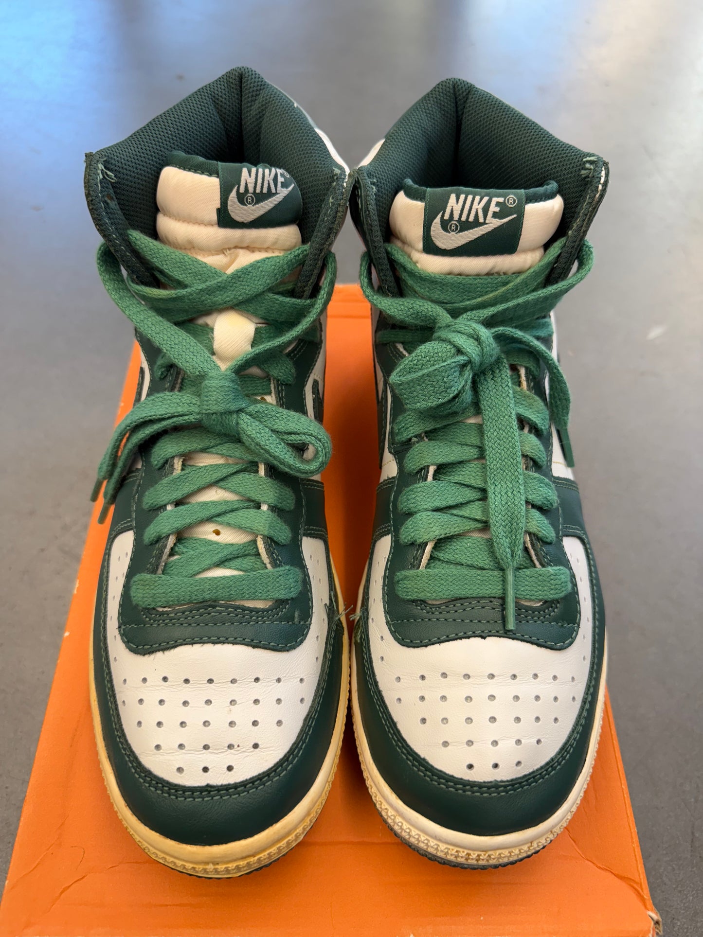 2008 SIZE 10 NIKE TERMINATOR HIGH VNTG - SWAN/NOBLE GREEN (NEW WITH BOX)
