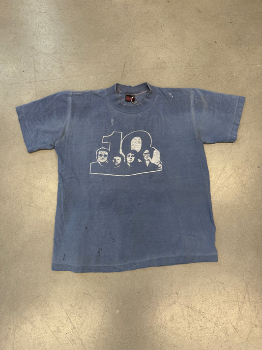 70'S BEATLES 10 YEAR ANNIVERSARY WAXY 106 FM DISTRESSED TEE (HEAVY TAG)