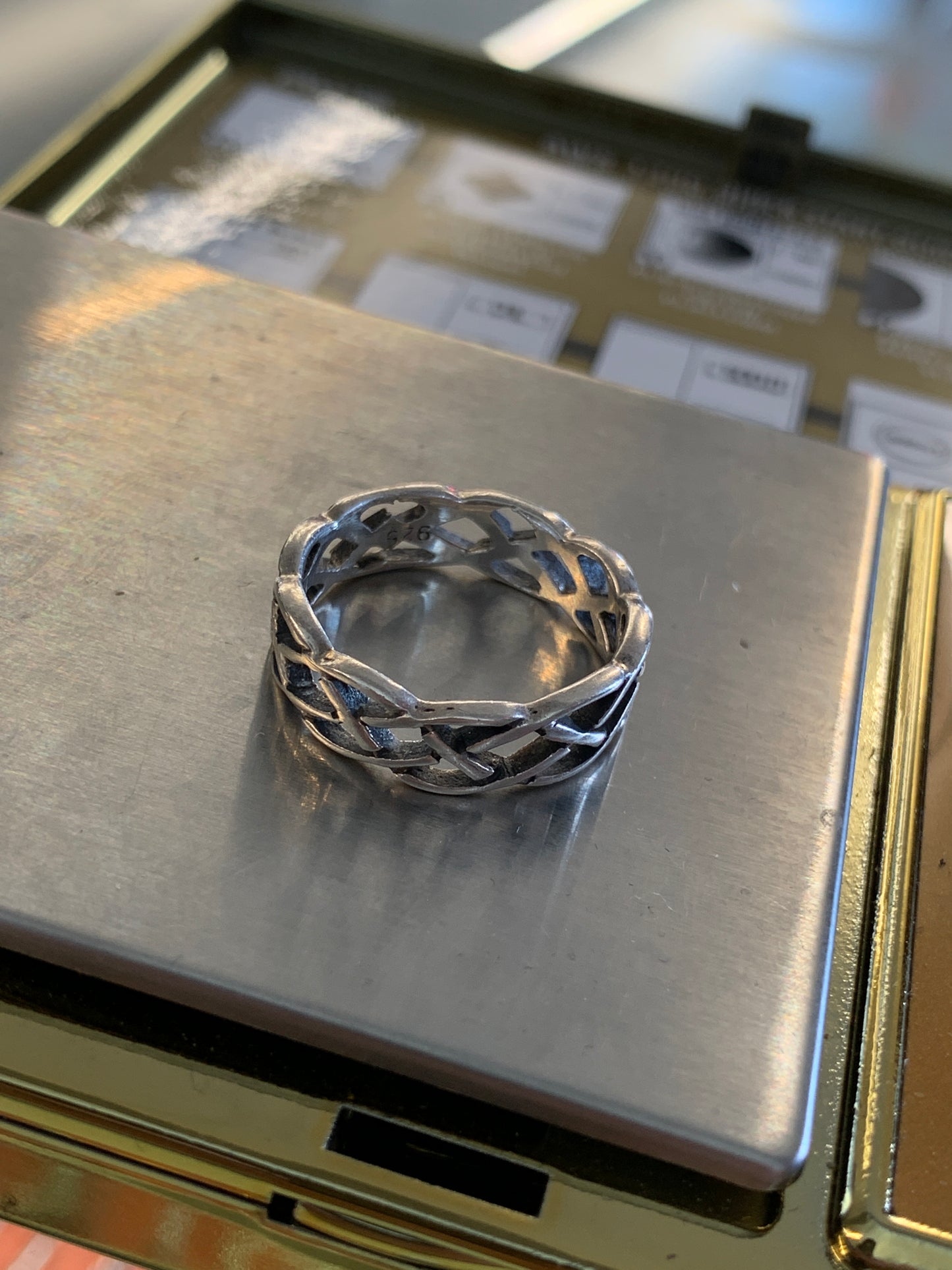 CELTIC KNOT SILVER RING (3.1 GRAMS)