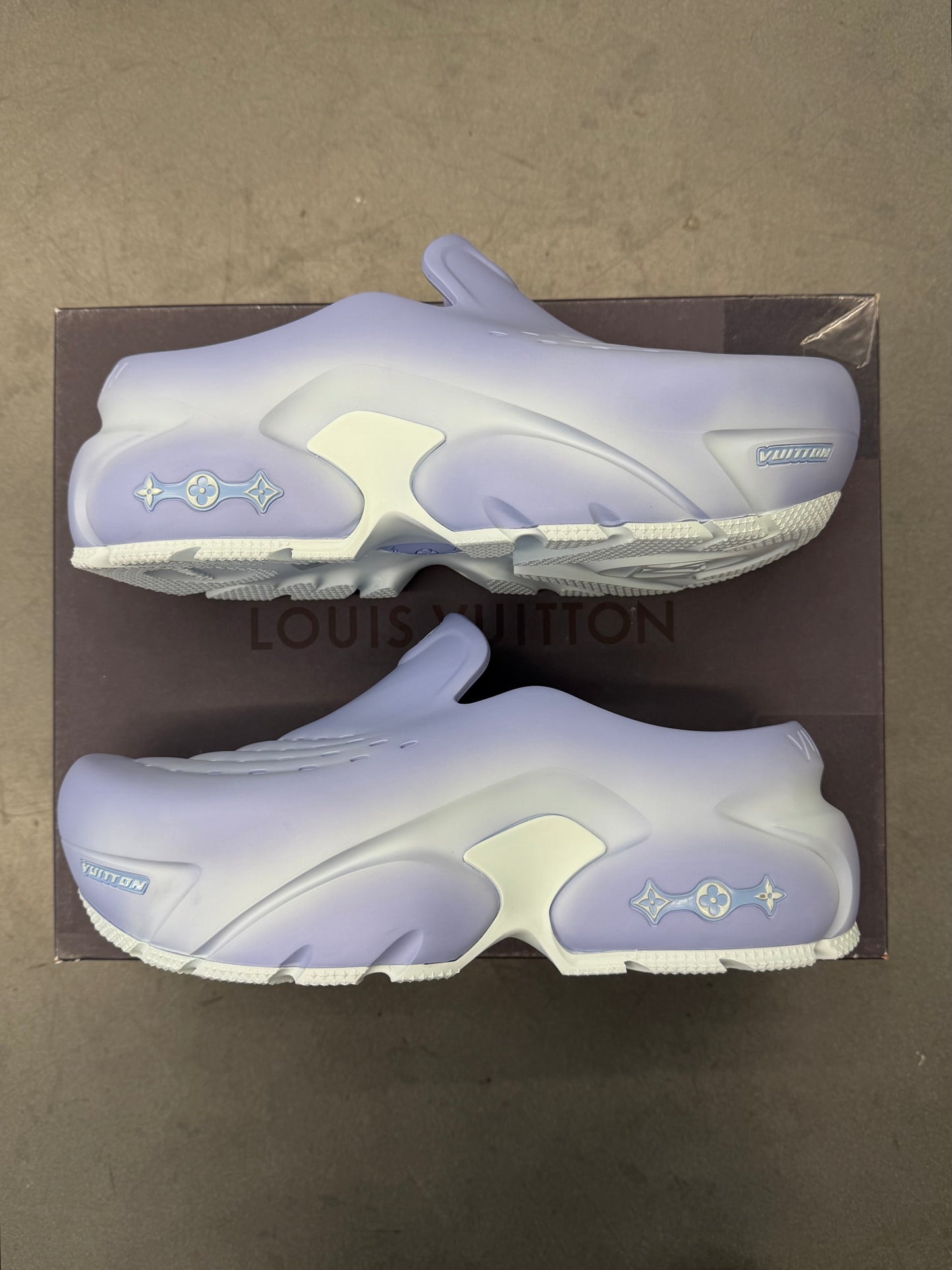 LOUIS VUITTON SHARK CLOG - LIGHT BLUE (W/ BOX)