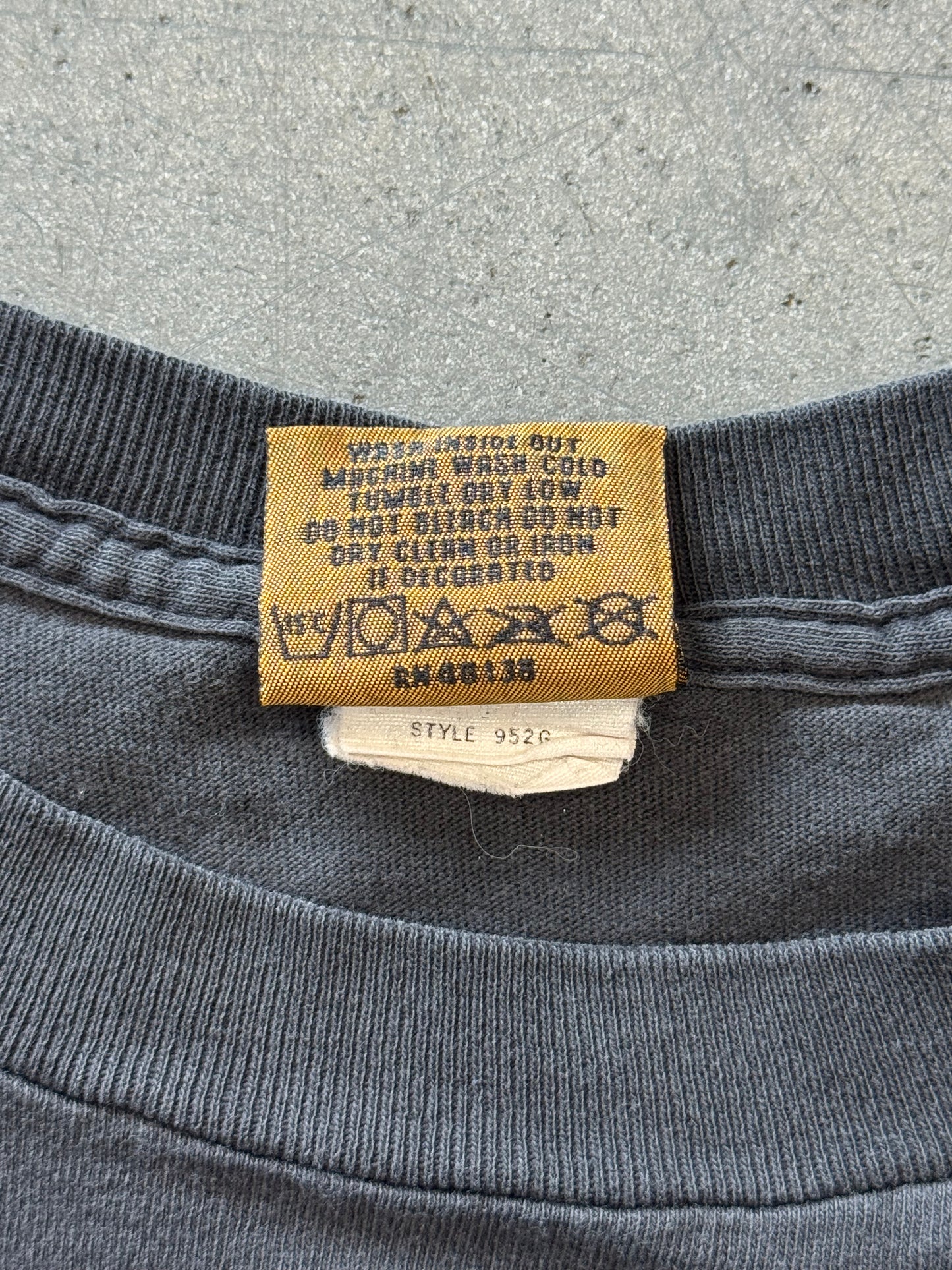 1994 NUTMEG MILLS CHICAGO BULLS BREAKTHROUGH TEE