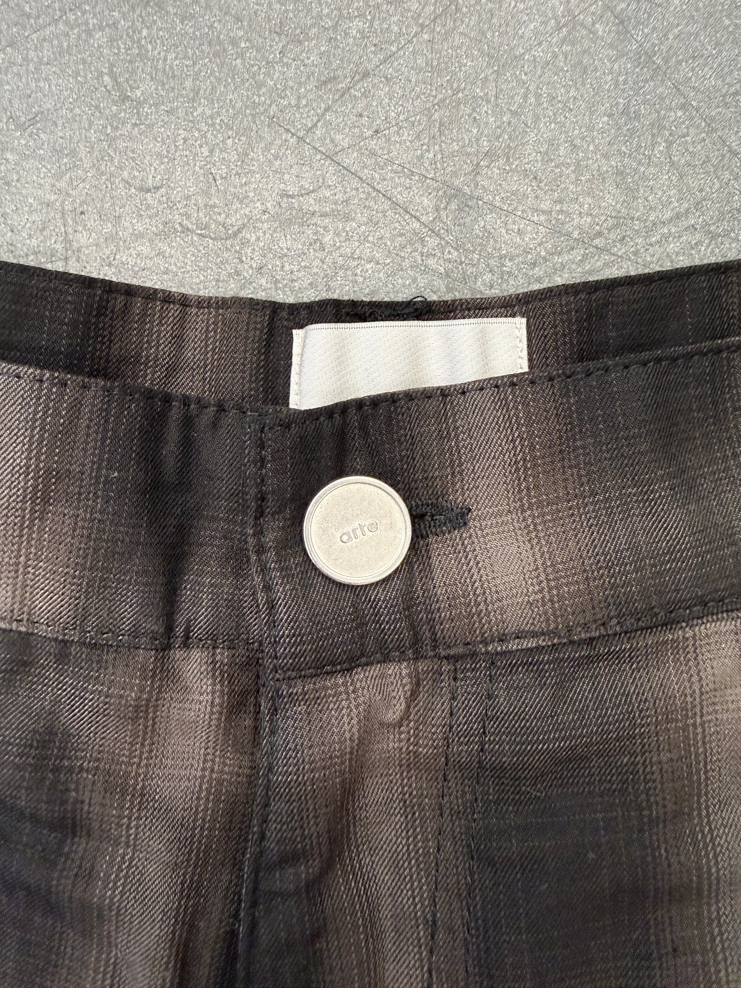 ARTE ANTWERP PLAID SHORTS