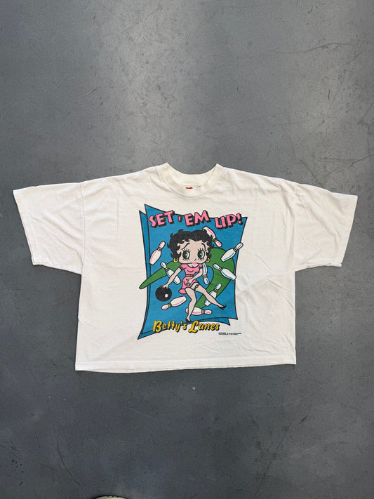 1993 BETTY BOOP SET' EM UP! BETTY'S LANES CROPPED TEE (BETTY BOOP INTIMATES TAG)