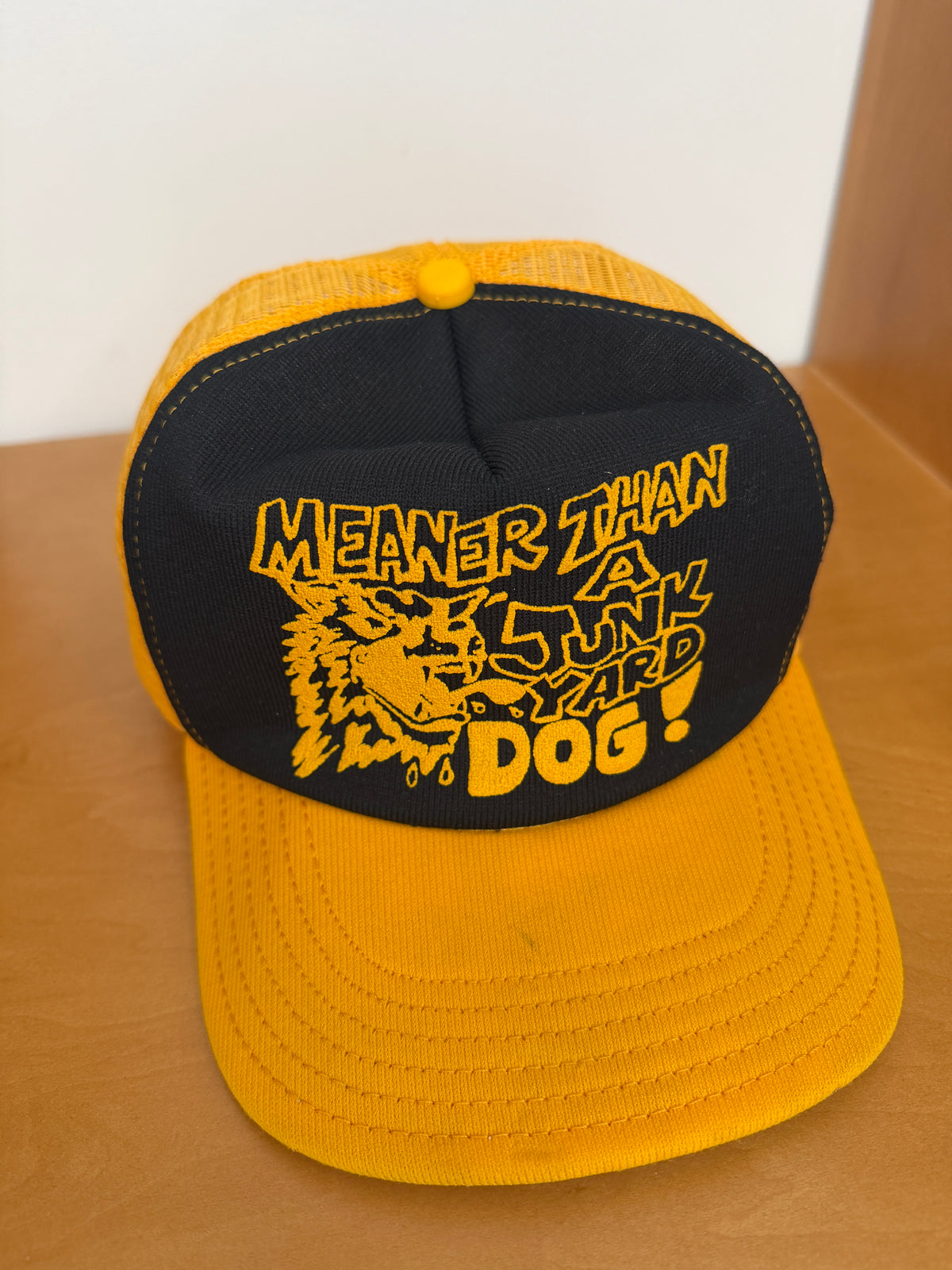 80S MEANER THAN A JUNKYARD DOG TRUCKER HAT