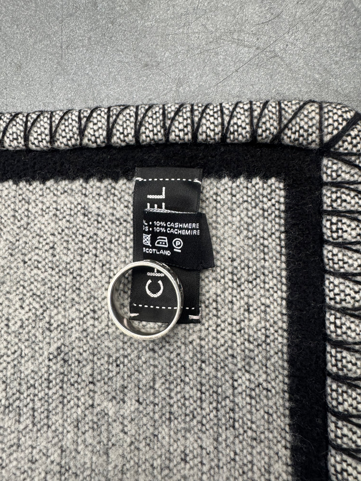 CHANEL OVERSIZED CC THROW BLANKET - BLACK/WHITE
